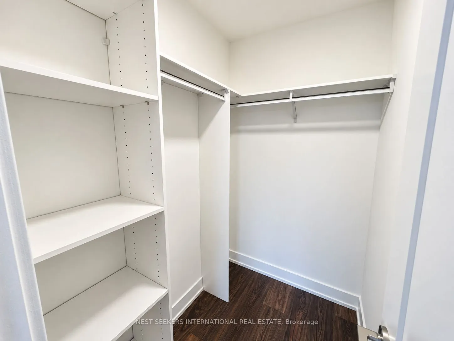 10 Eva Road #207