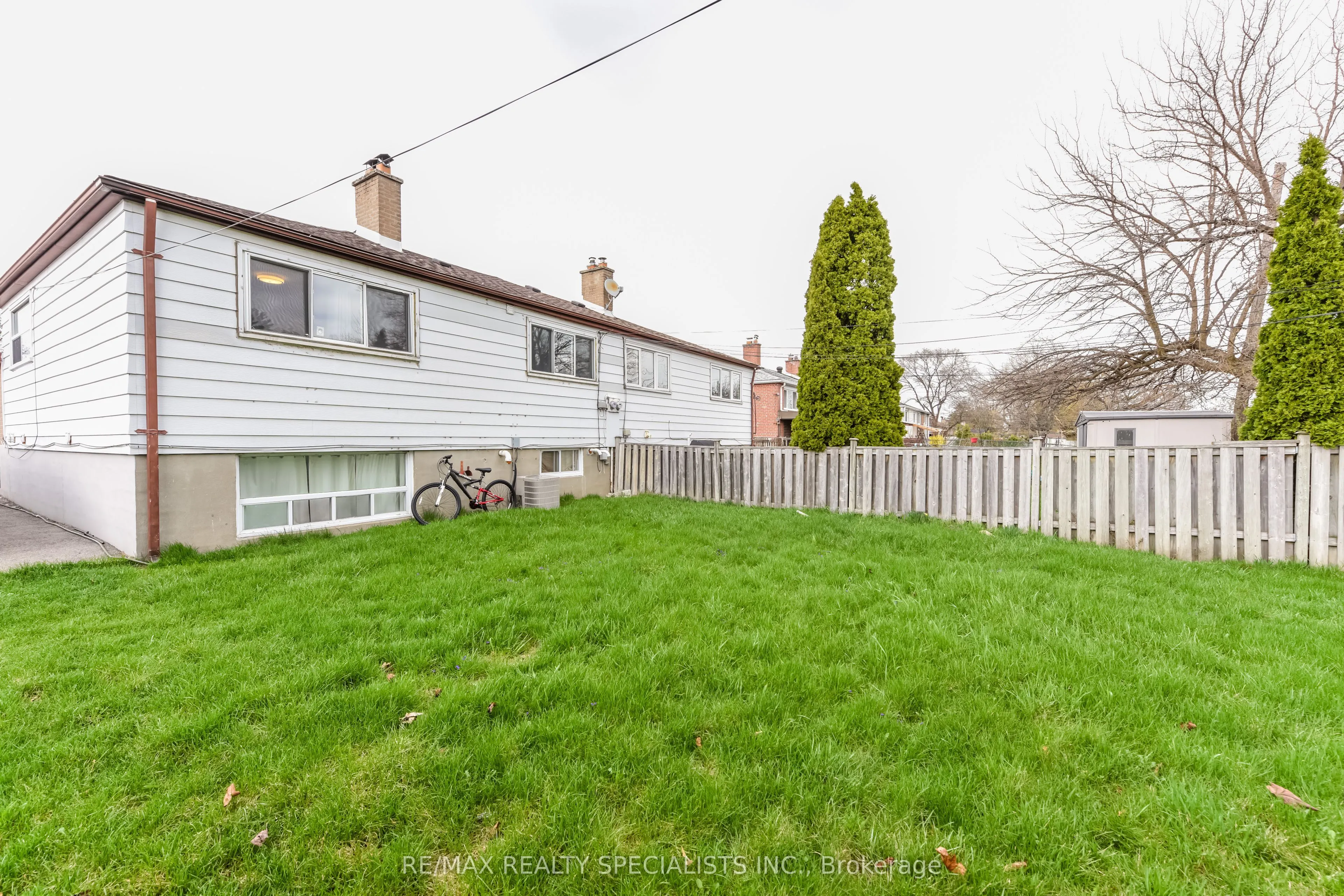 137 Avondale Boulevard #Upper Portion