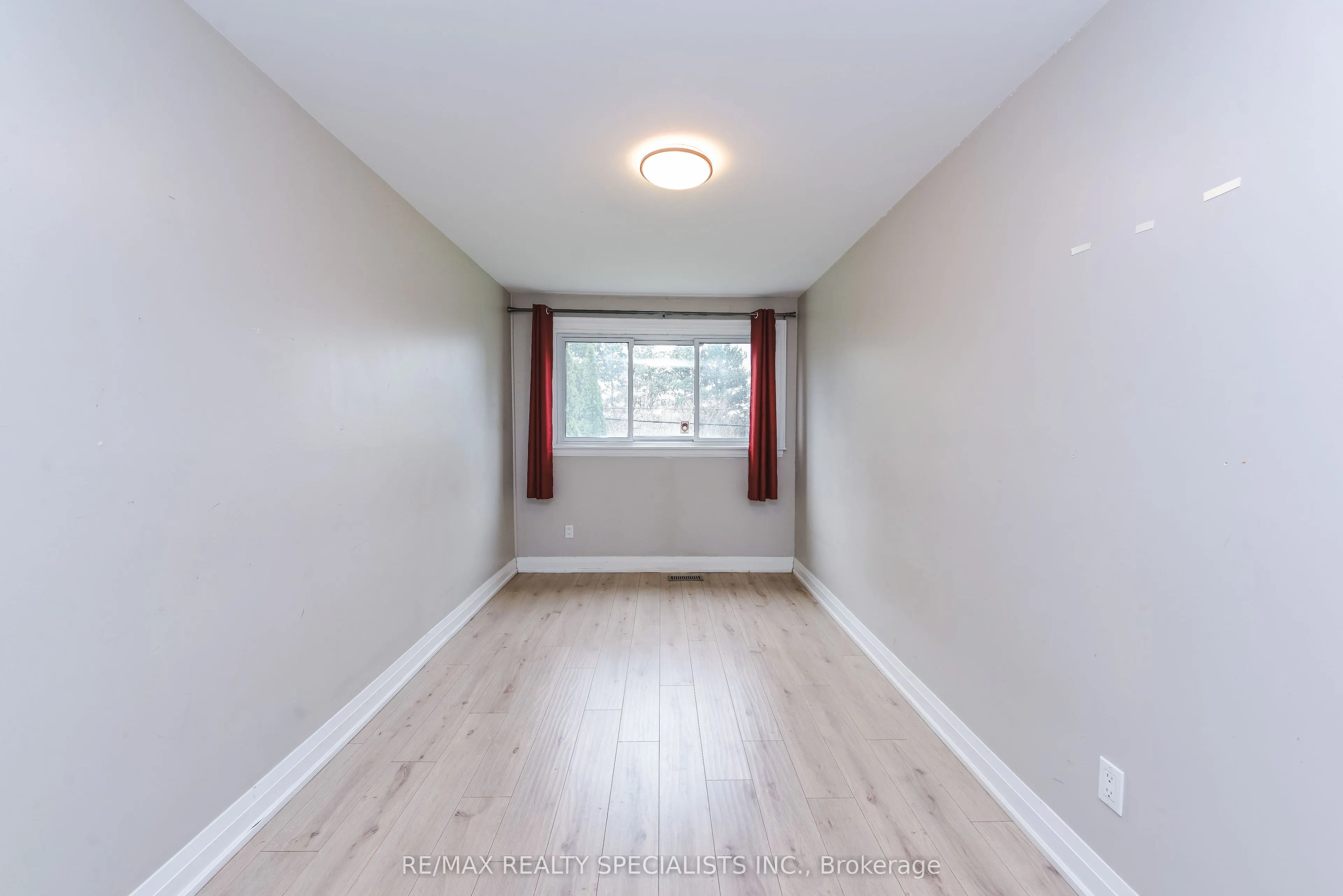 137 Avondale Boulevard #Upper Portion