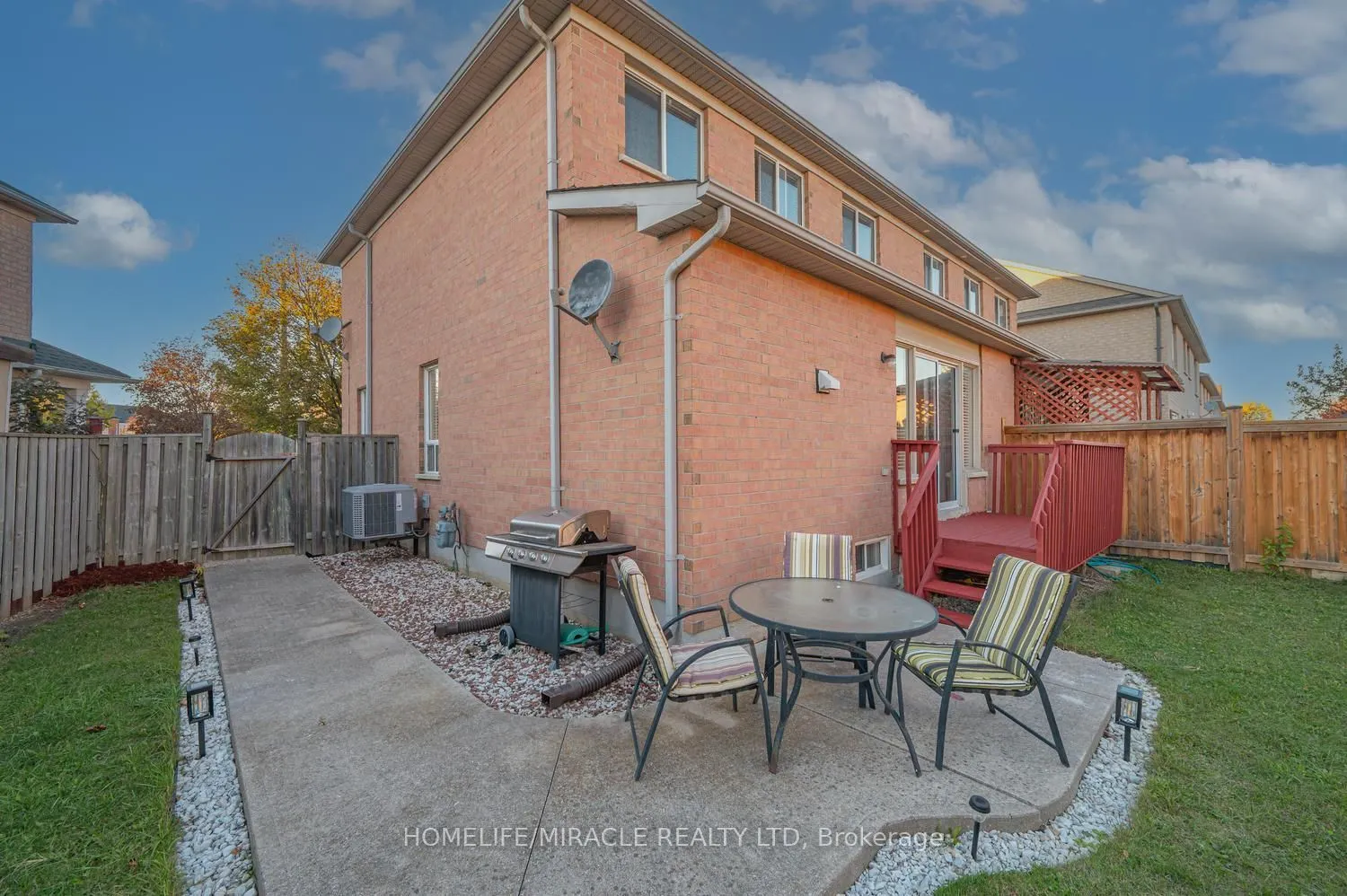 54 Starhill Crescent