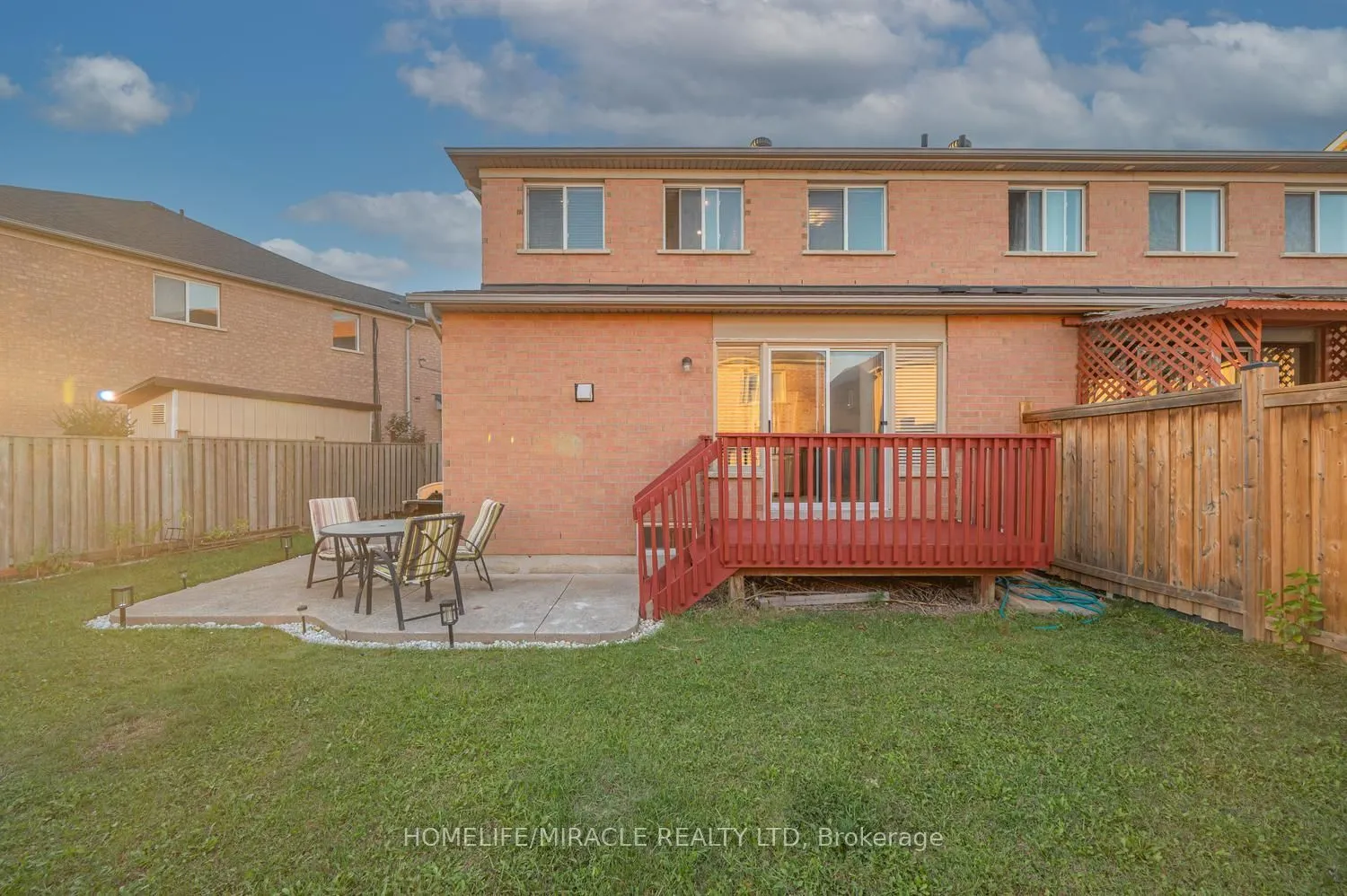 54 Starhill Crescent