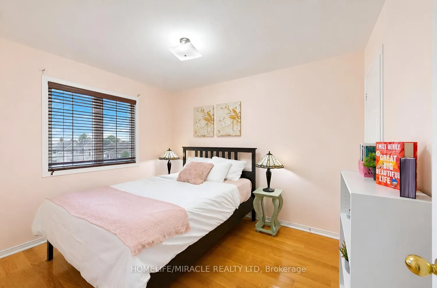 54 Starhill Crescent