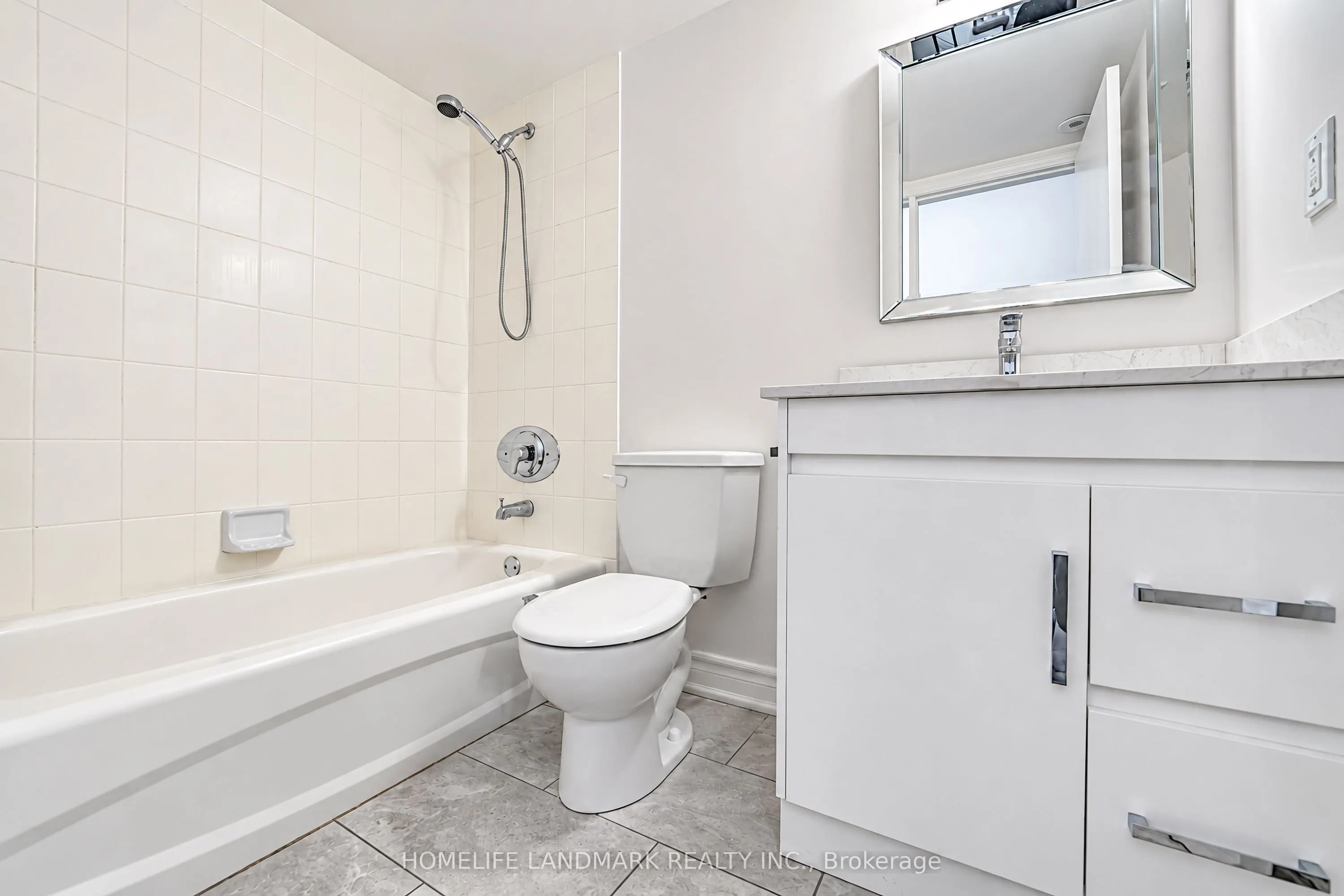 10 Laidlaw Street #714