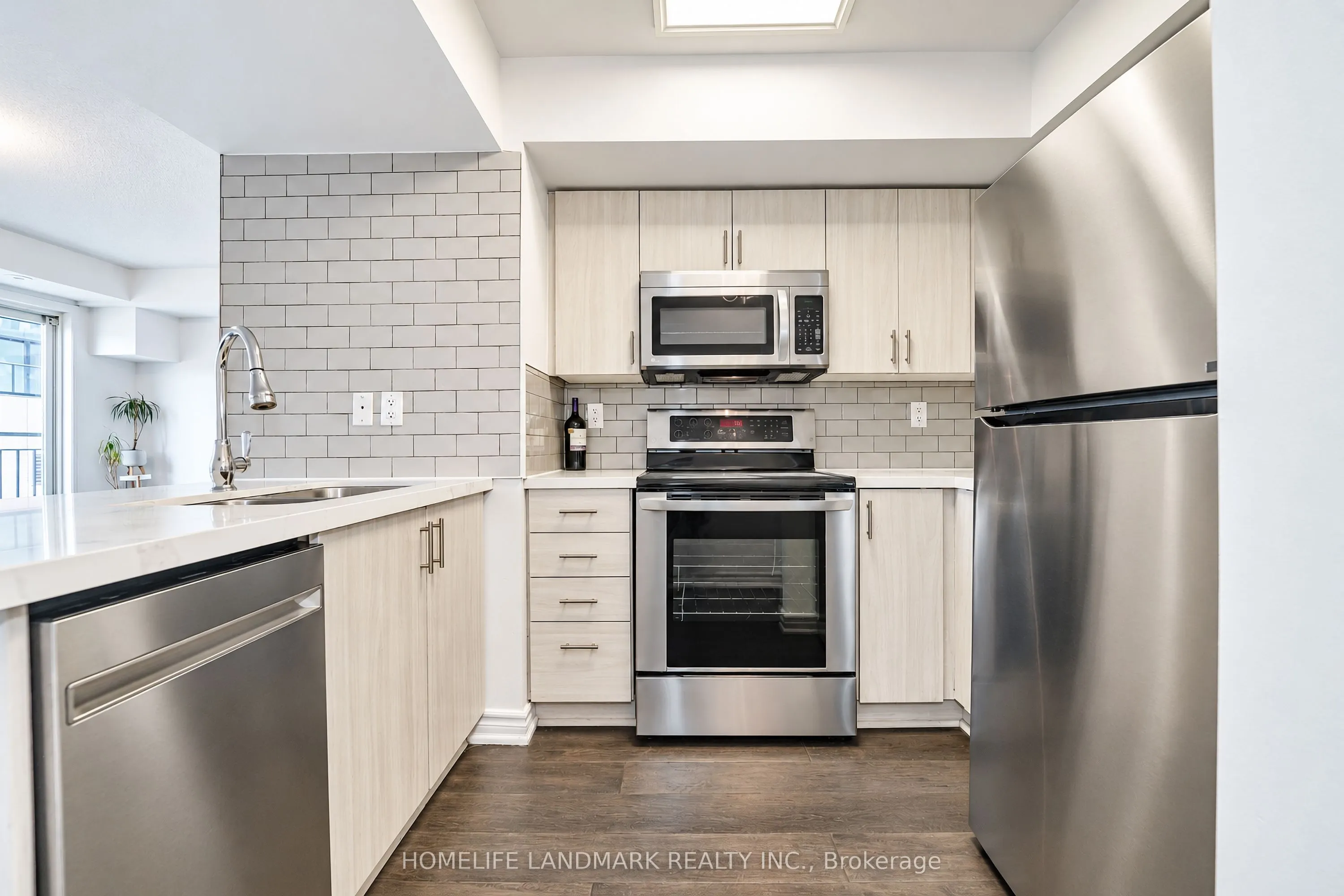 10 Laidlaw Street #714