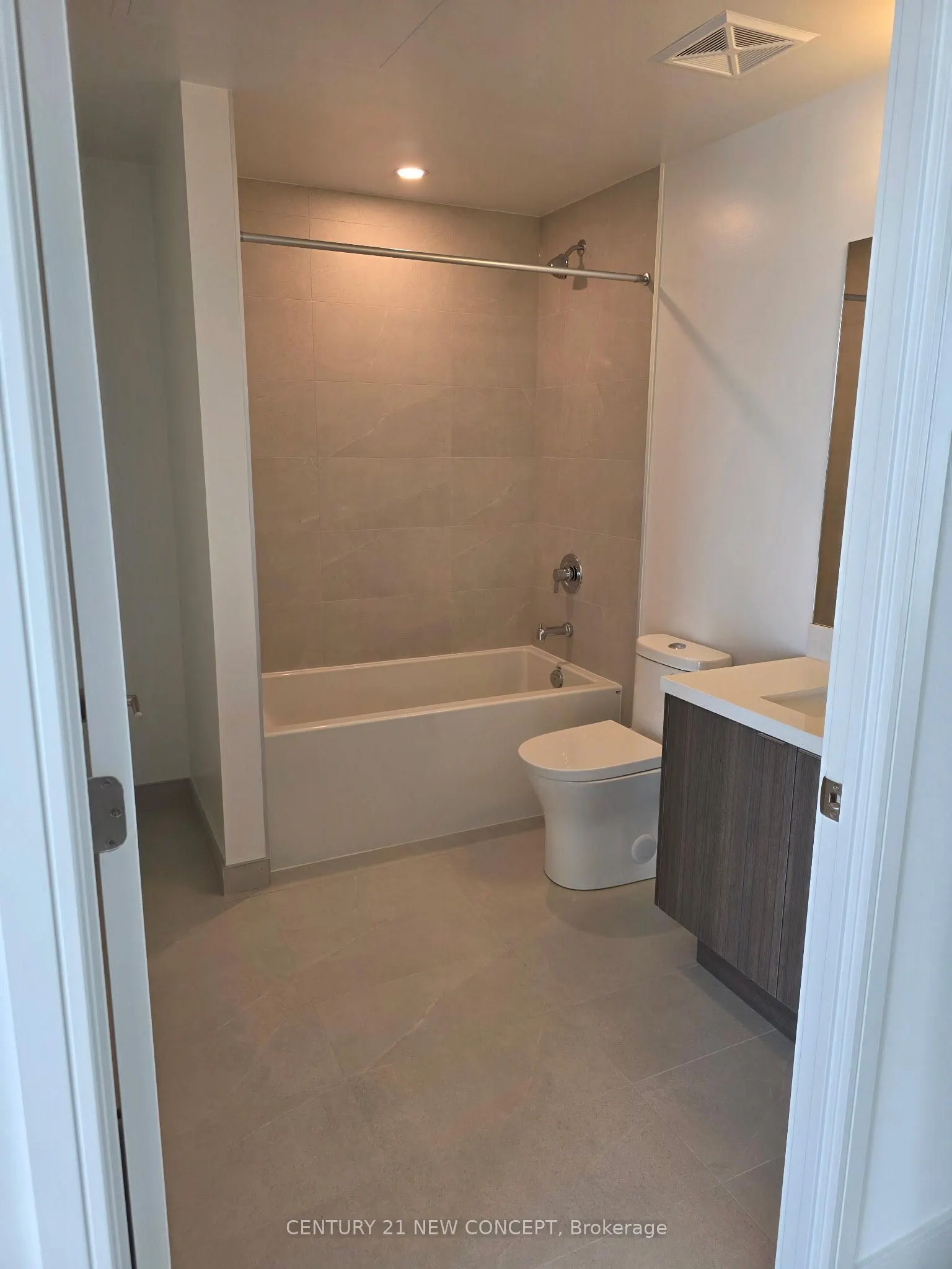 2450 Bloor Street W #314