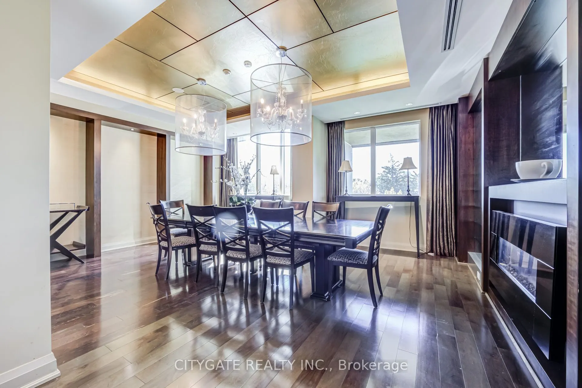 100 John Street #809
