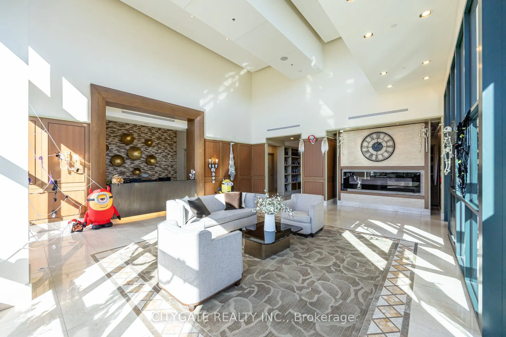 100 John Street #809