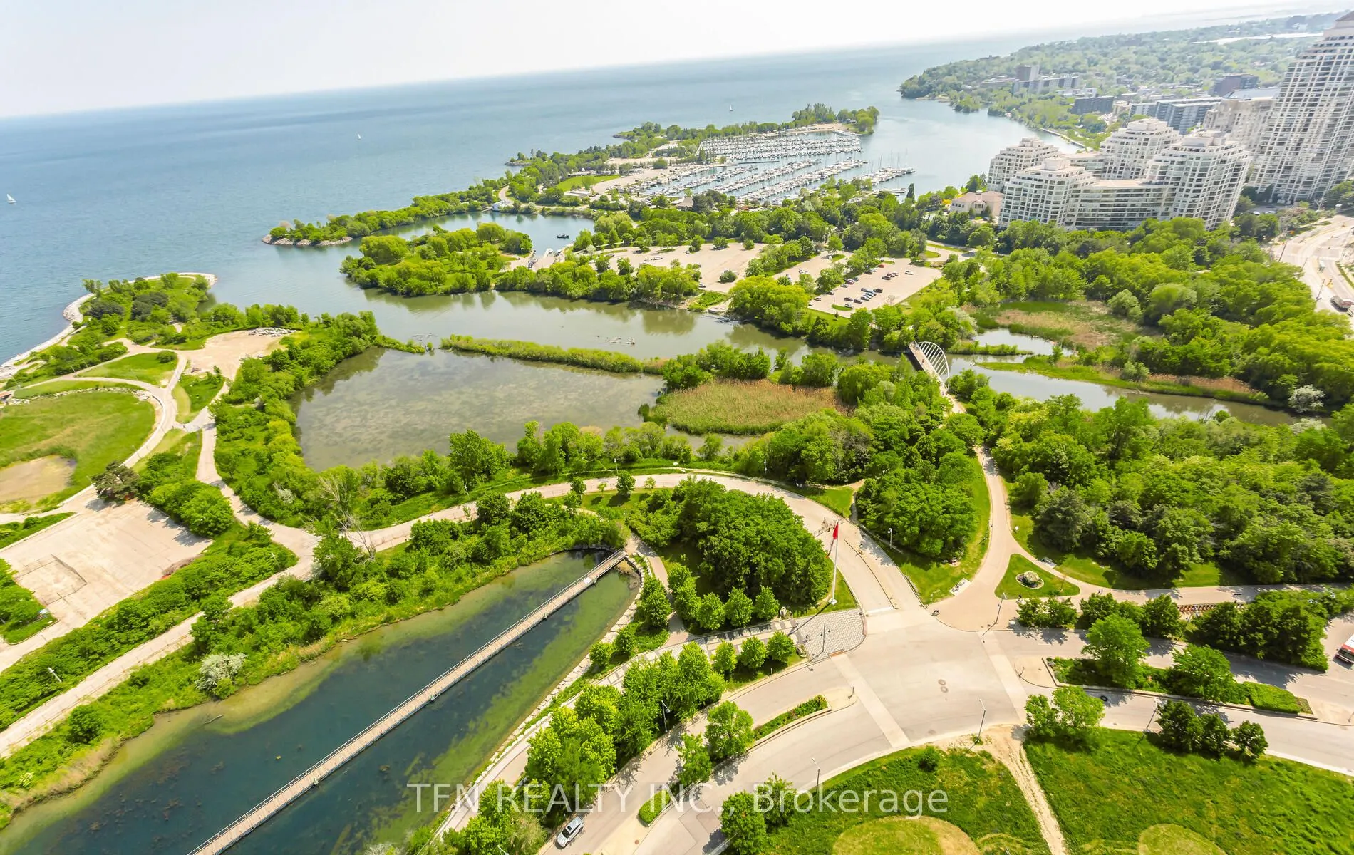 20 Shore Breeze Drive #3510