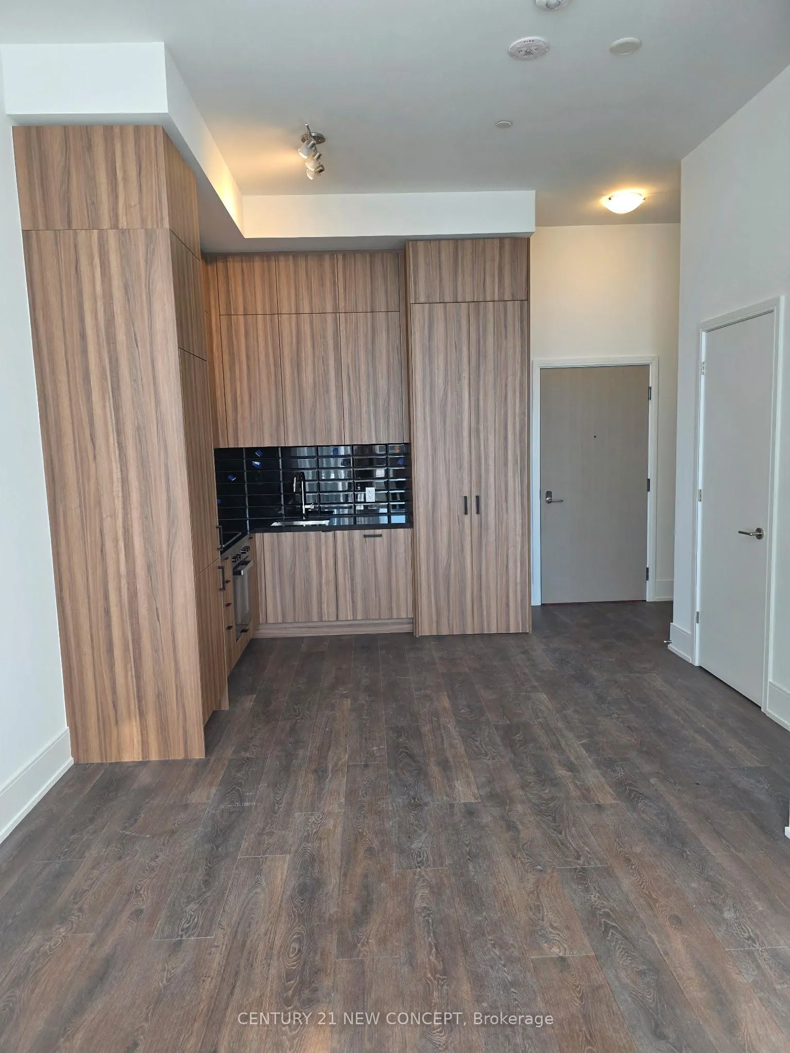 2450 Bloor Street W #215