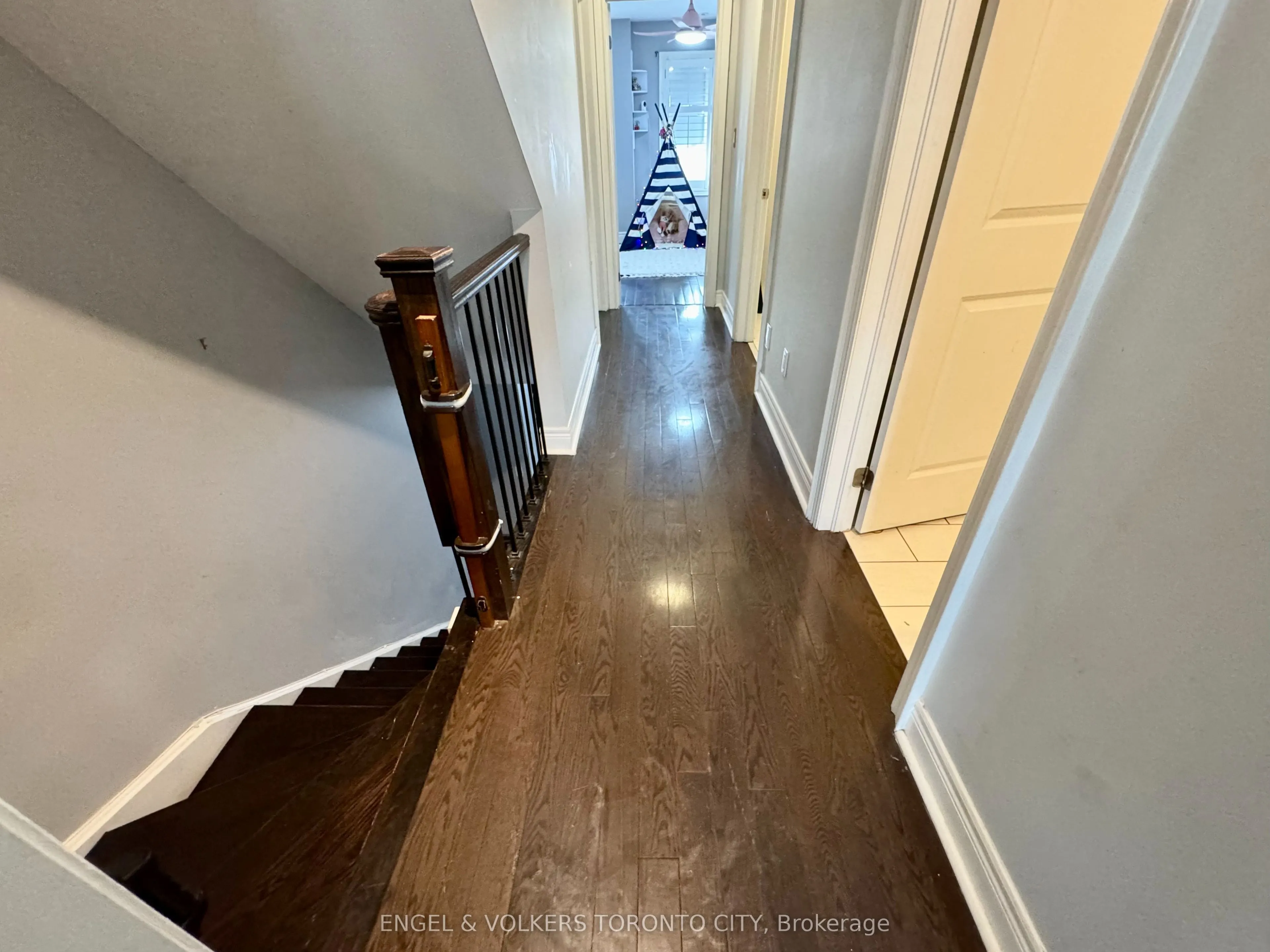77 Ruby Lang Lane