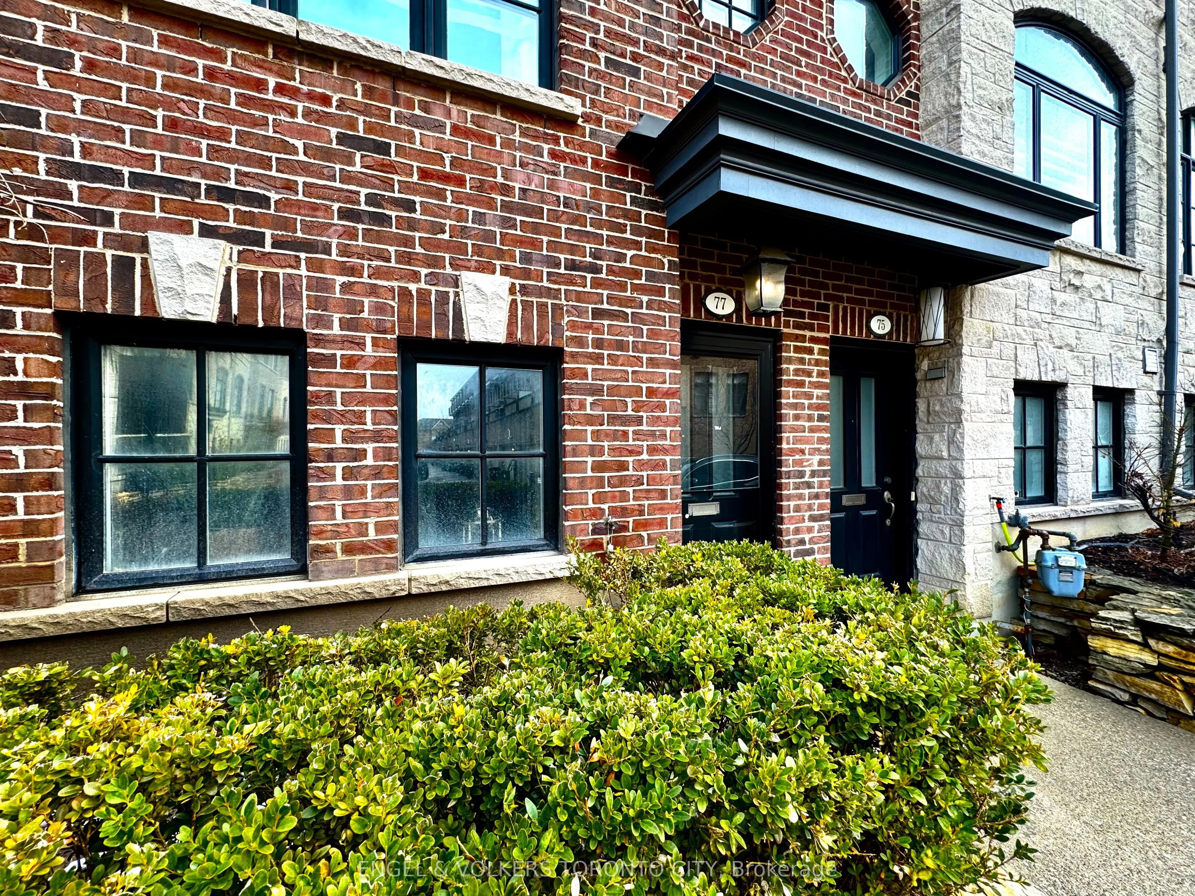 77 Ruby Lang Lane