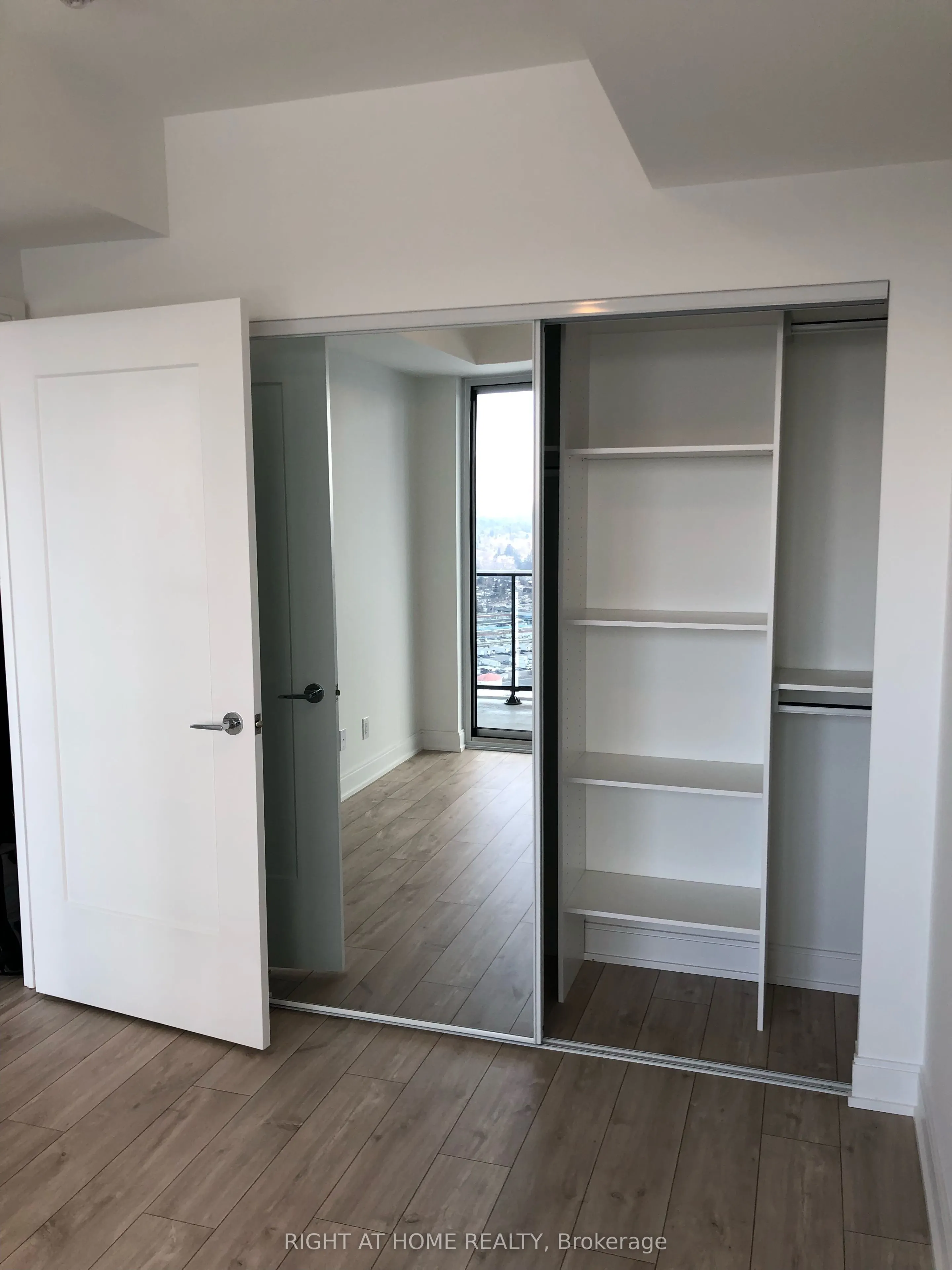 70 ANNIE CRAIG Drive #3201