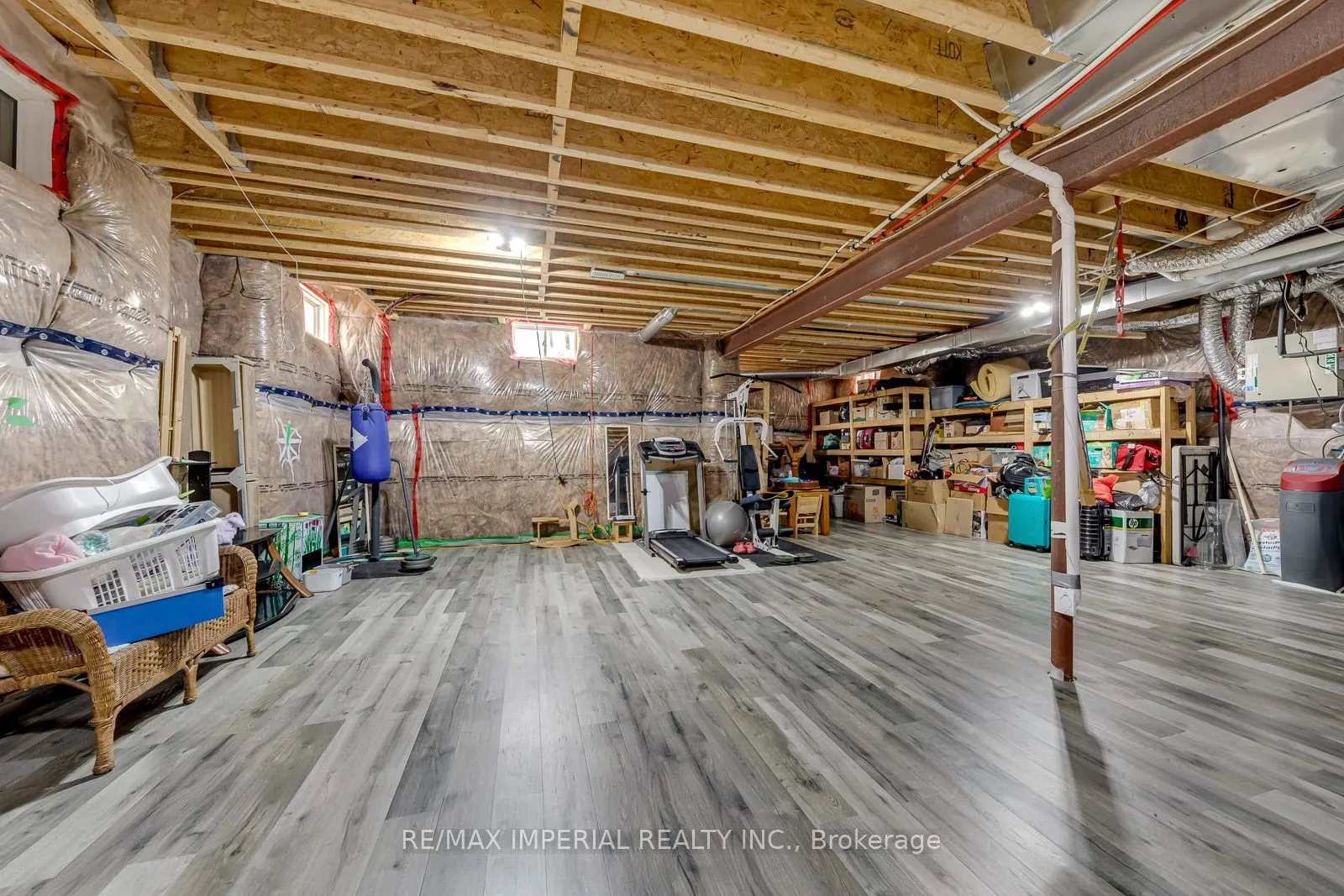 3164 POST Road