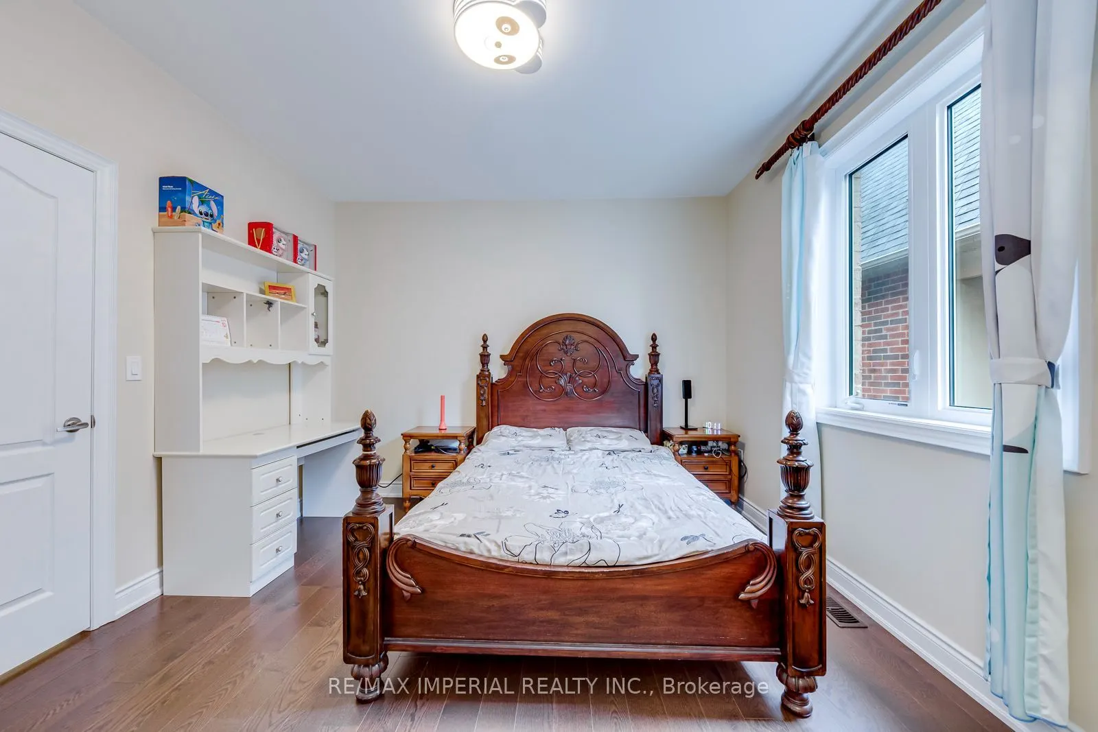 3164 POST Road