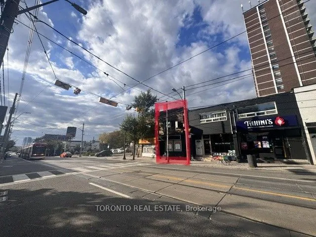 1664 Queen Street W