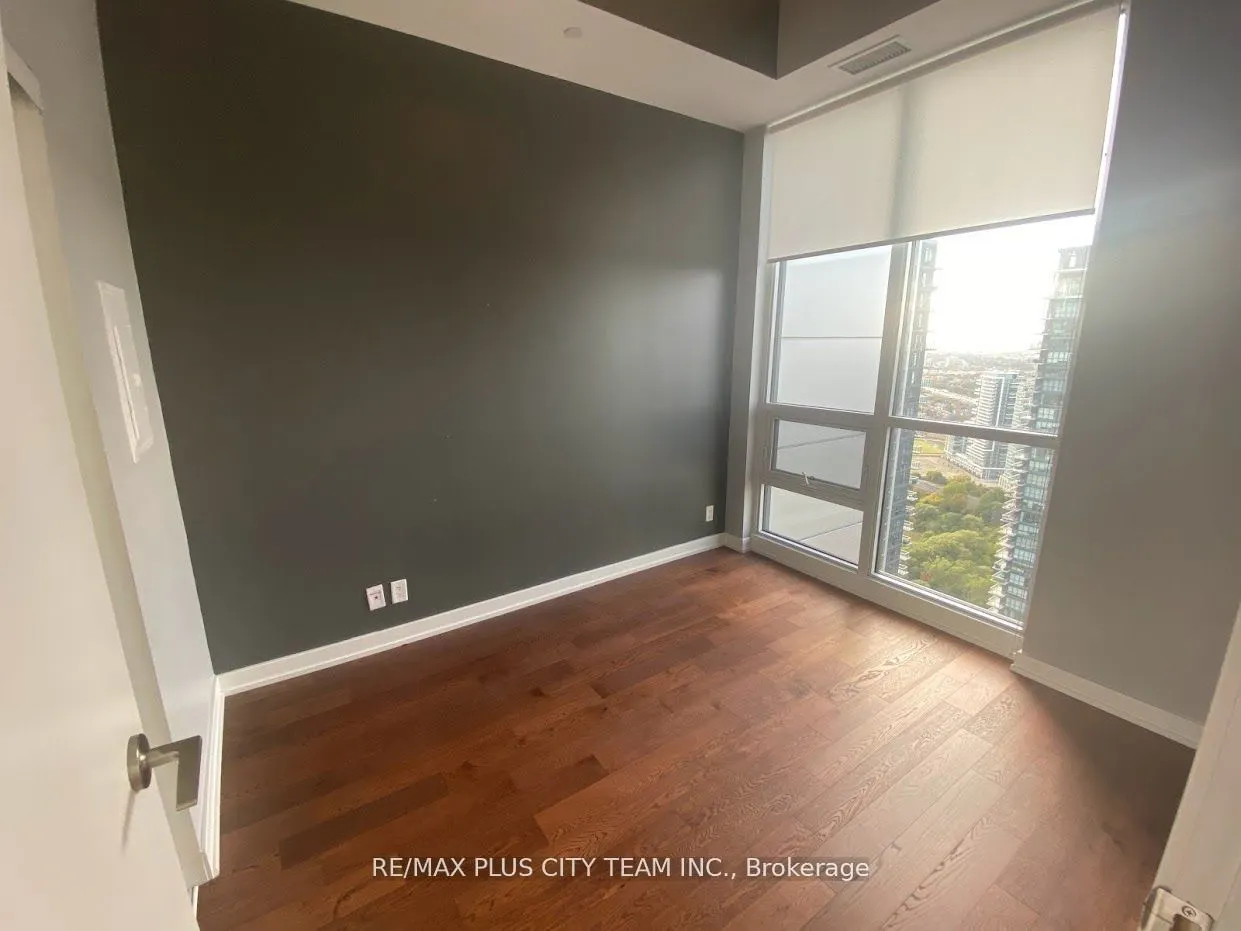 2200 Lake Shore Boulevard W #4905