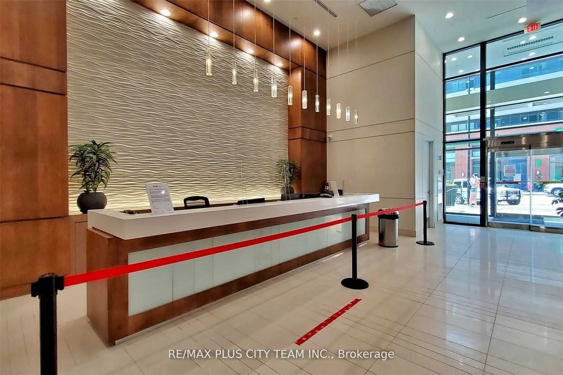 2200 Lake Shore Boulevard W #4905