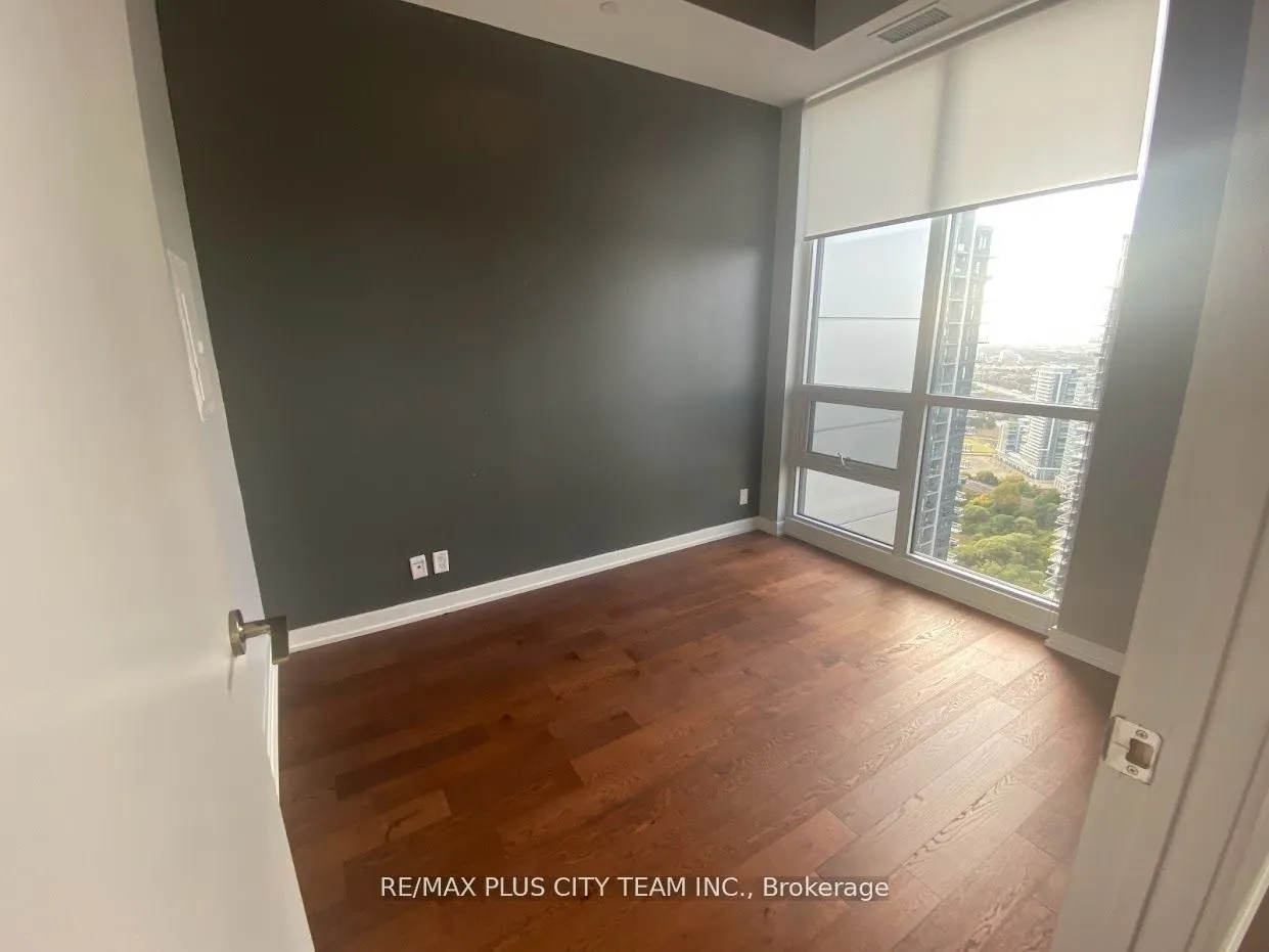 2200 Lake Shore Boulevard W #4905