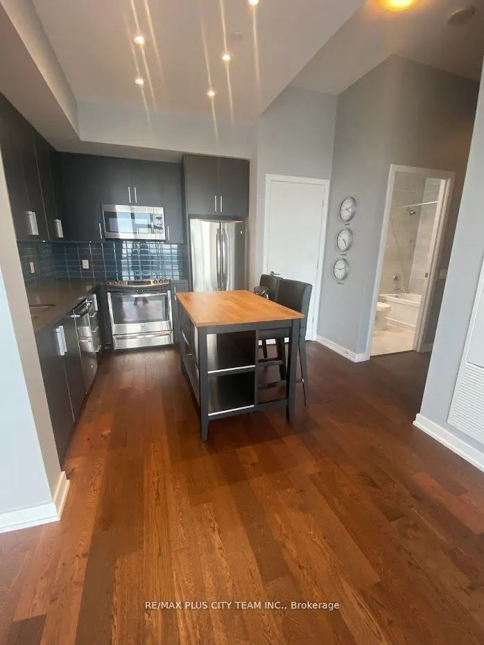 2200 Lake Shore Boulevard W #4905