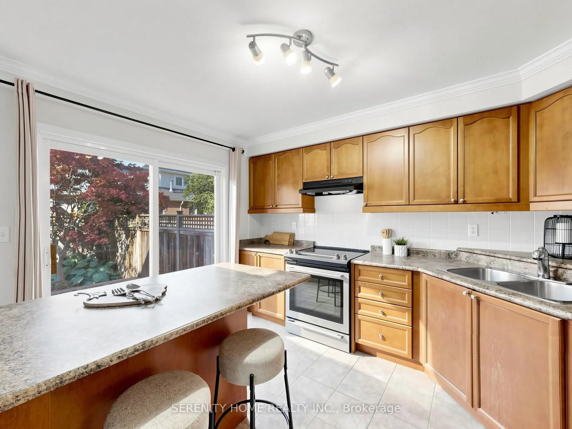 637 Kerr Trail