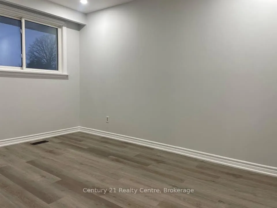19 Athlone Avenue #Upper Lvl