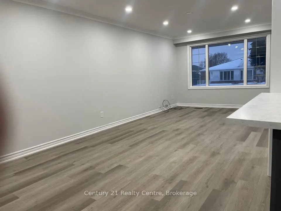 19 Athlone Avenue #Upper Lvl