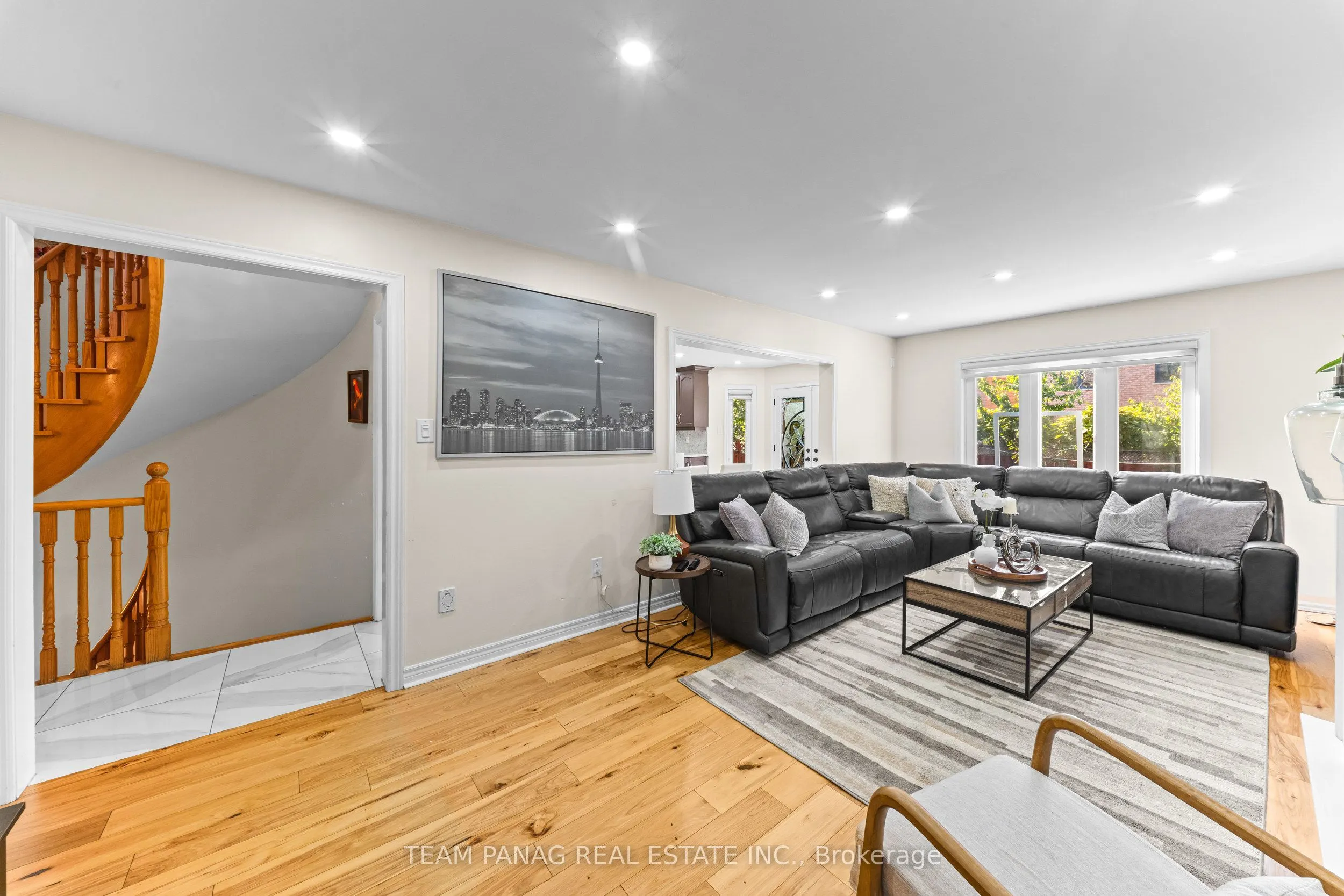 202 Fernforest Drive