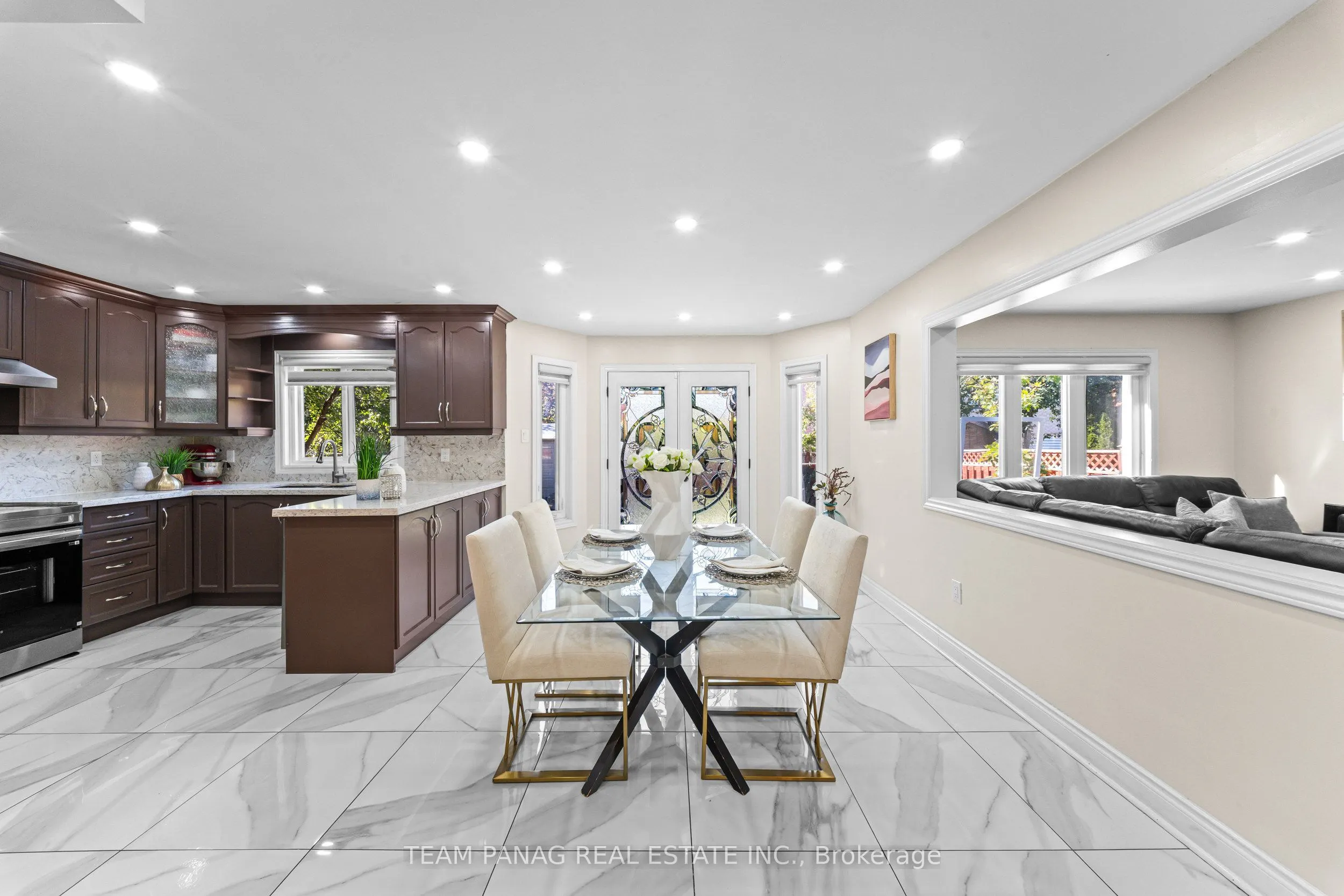202 Fernforest Drive