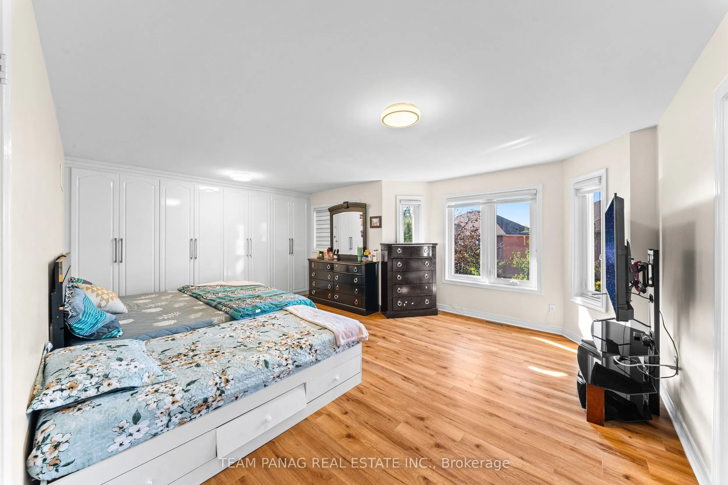 202 Fernforest Drive