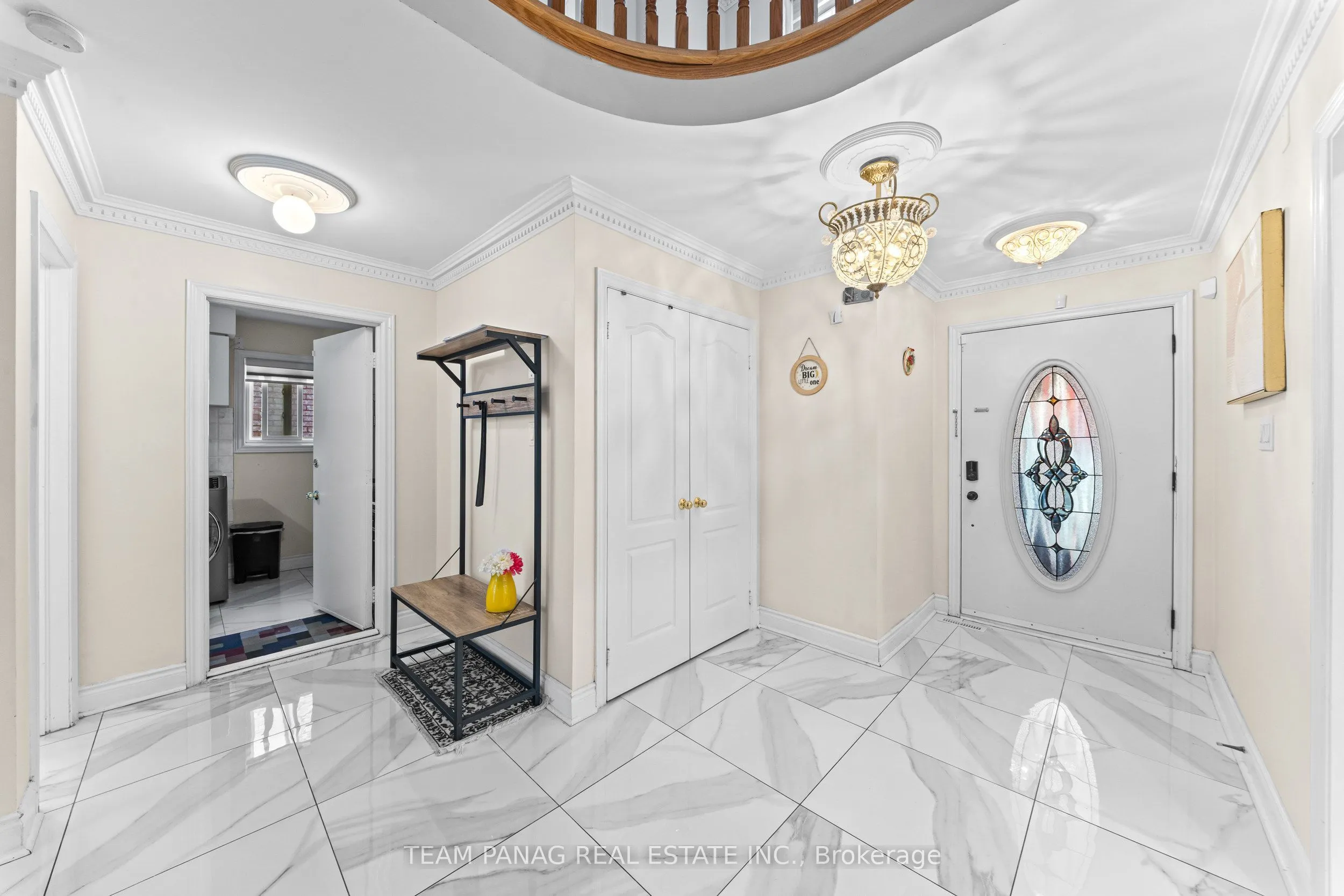 202 Fernforest Drive