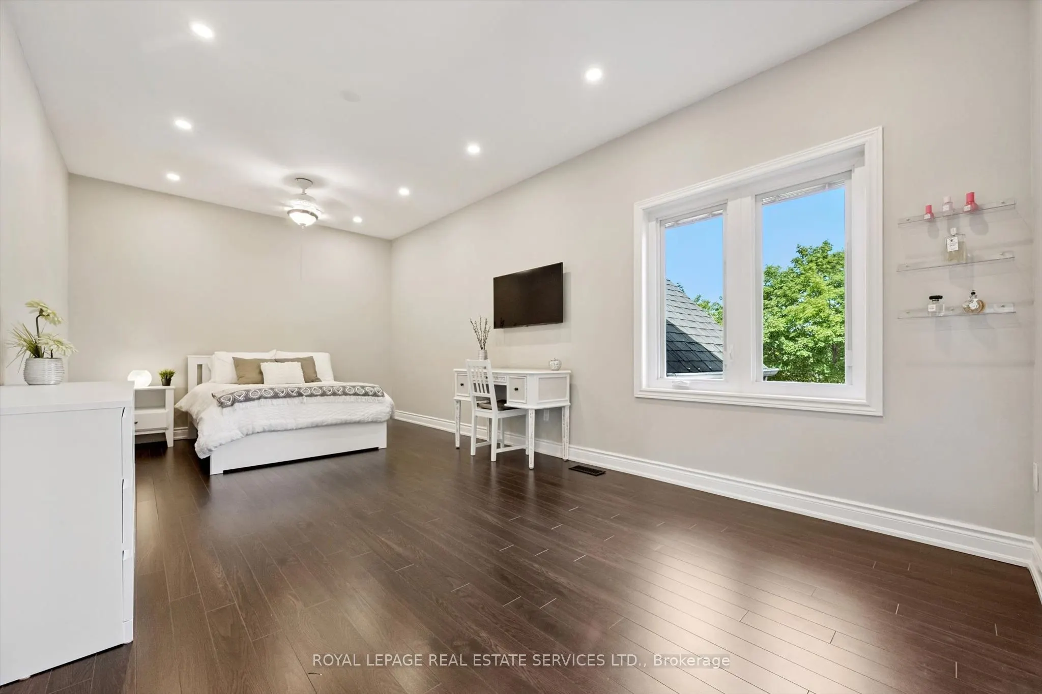 1036 Valley Crest Circle