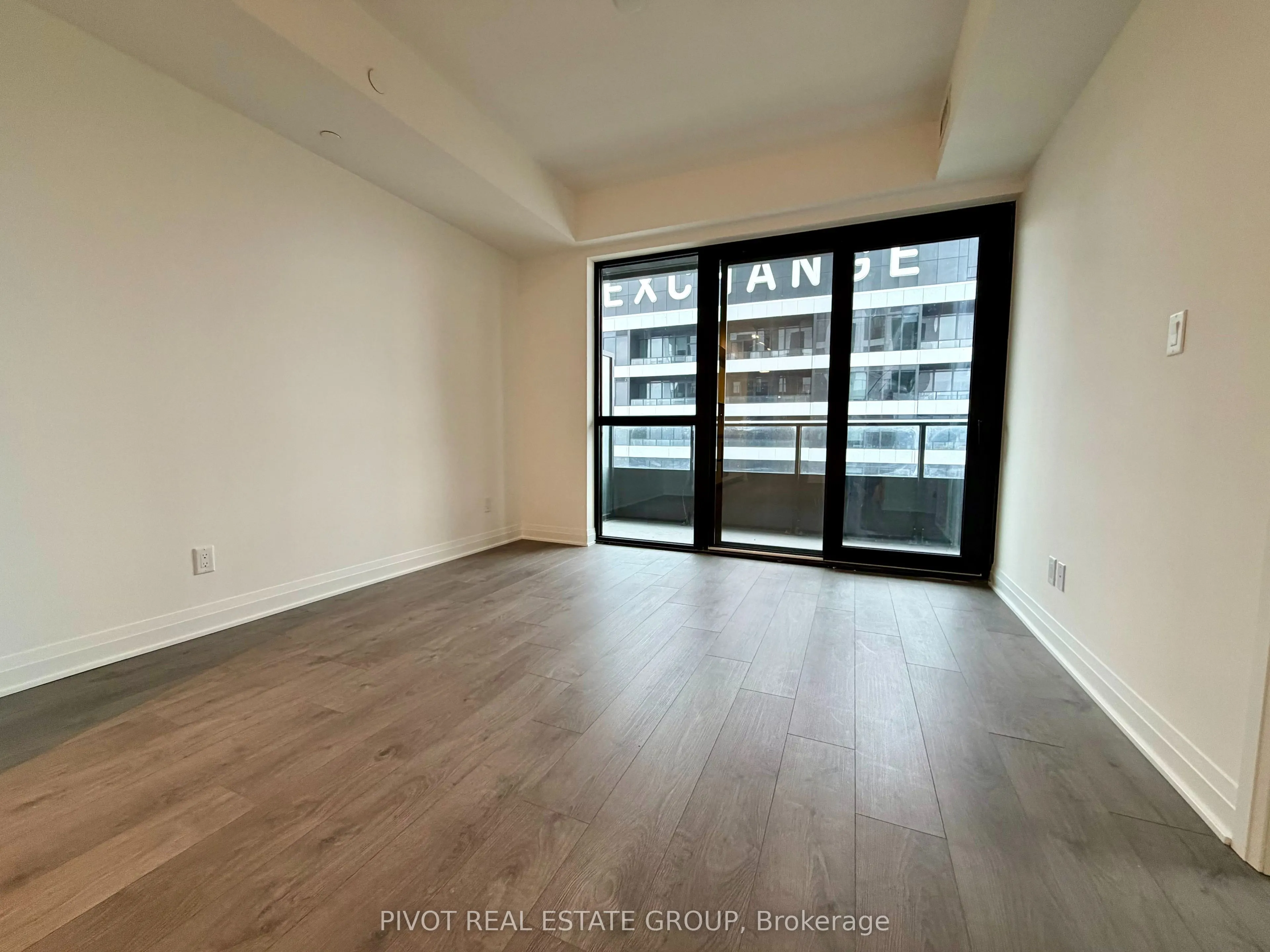 4015 The Exchange Street #2910
