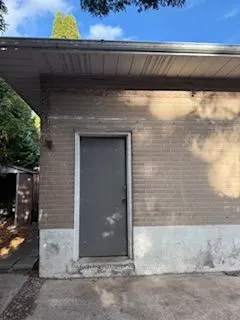 416 Lees Lane