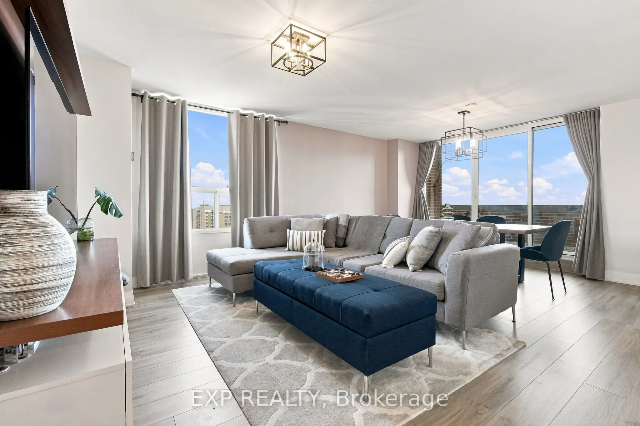 1515 Lakeshore Road E #2101