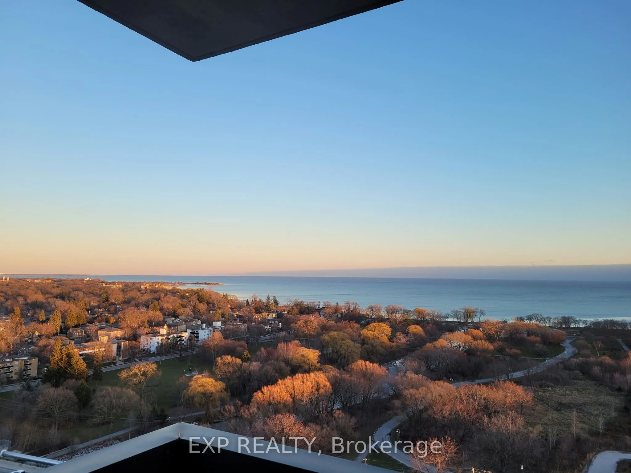 1515 Lakeshore Road E #2101