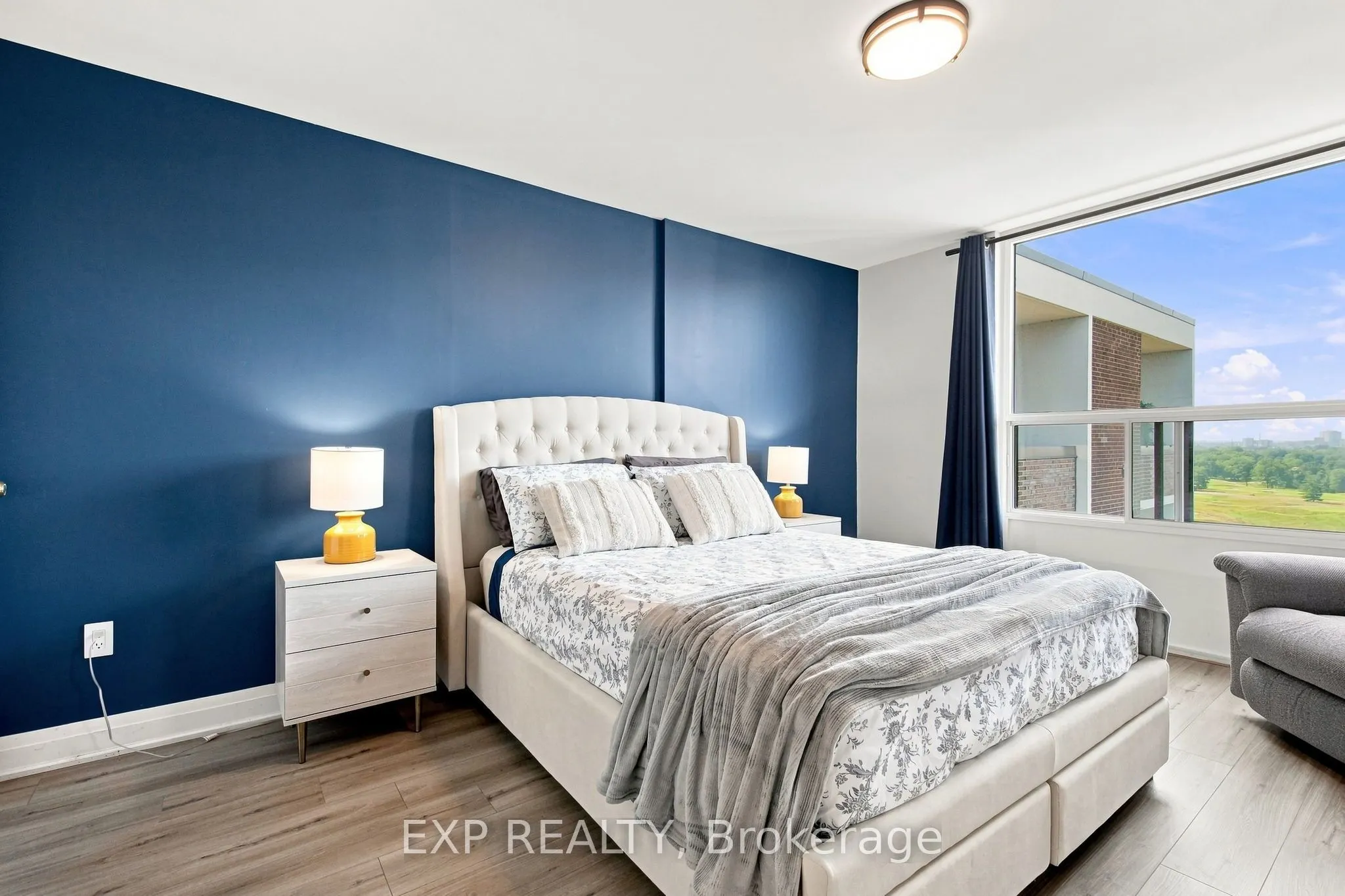 1515 Lakeshore Road E #2101