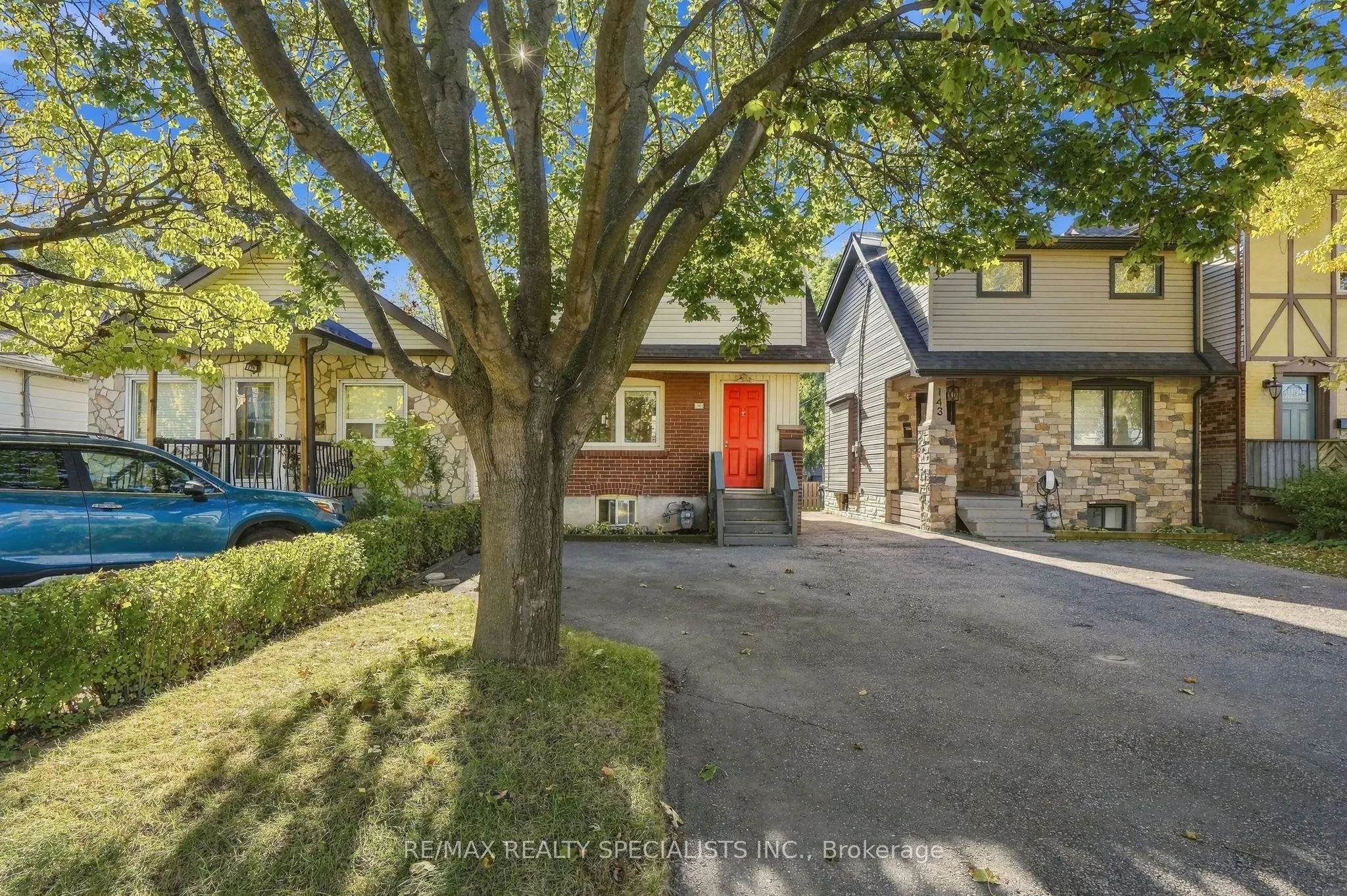 141 Lake Crescent
