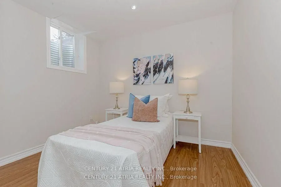 6 Shuter Lane