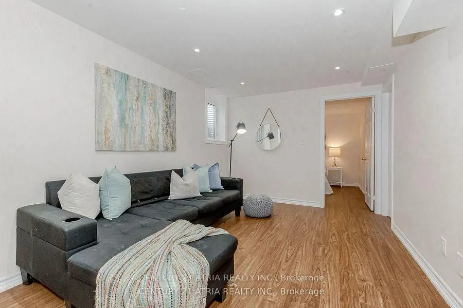 6 Shuter Lane