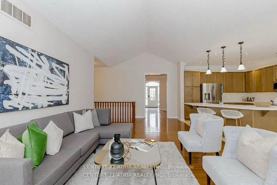6 Shuter Lane