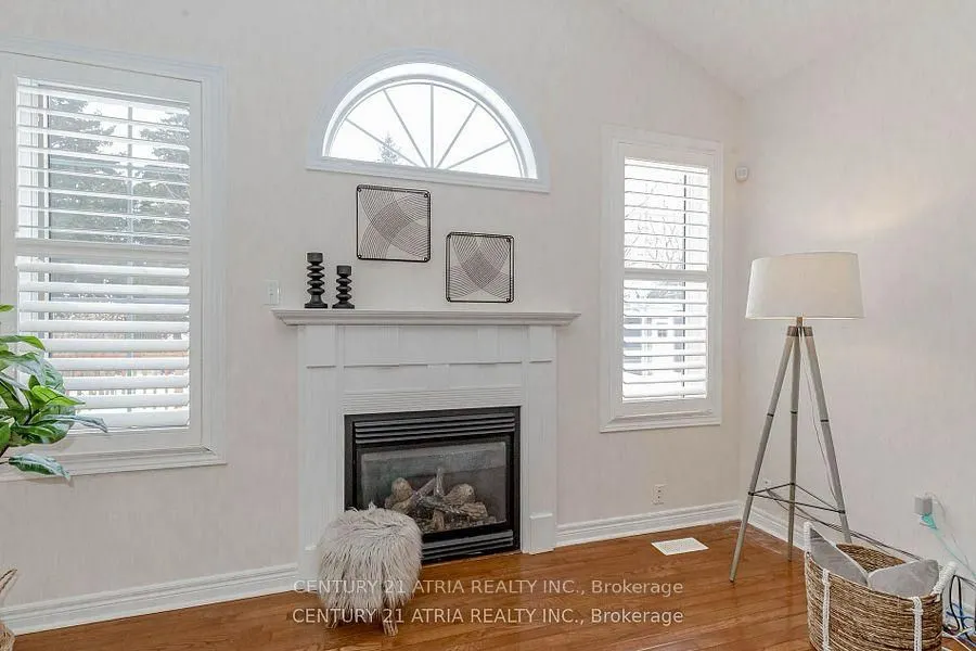 6 Shuter Lane
