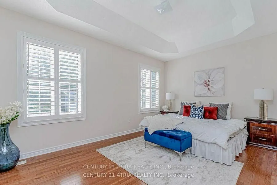 6 Shuter Lane