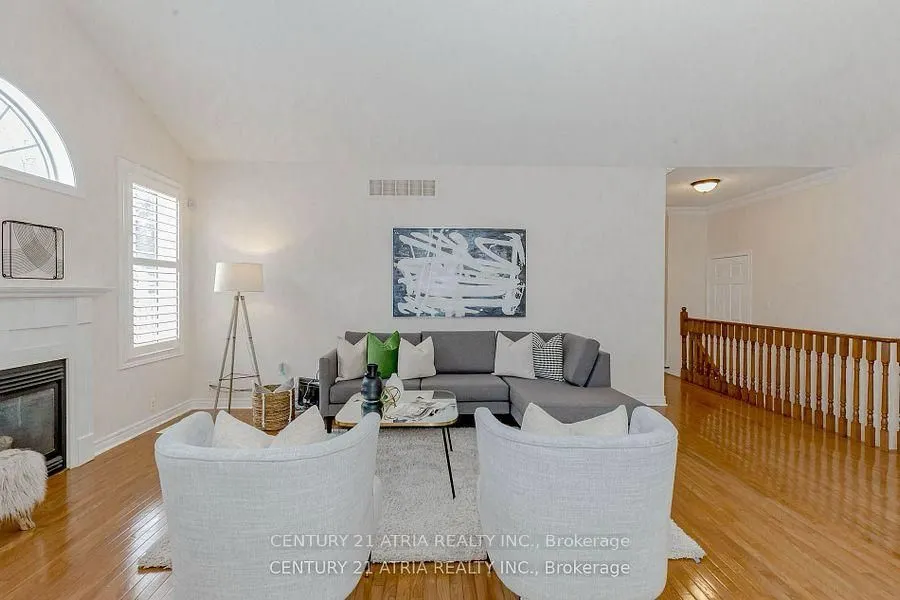 6 Shuter Lane