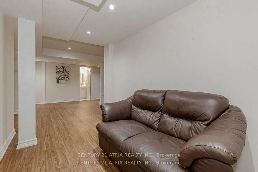 6 Shuter Lane