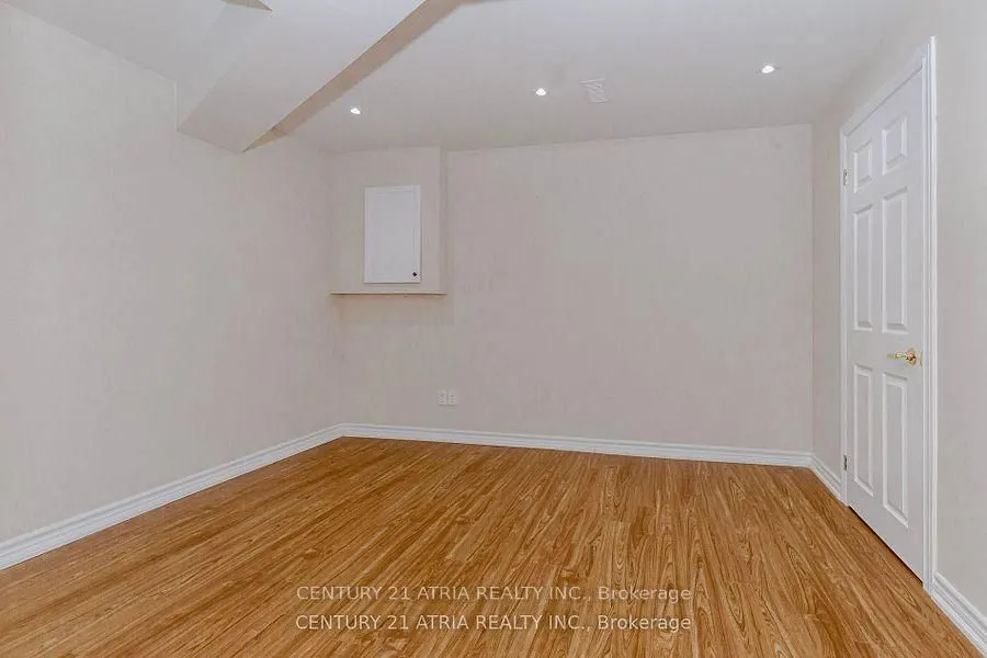 6 Shuter Lane