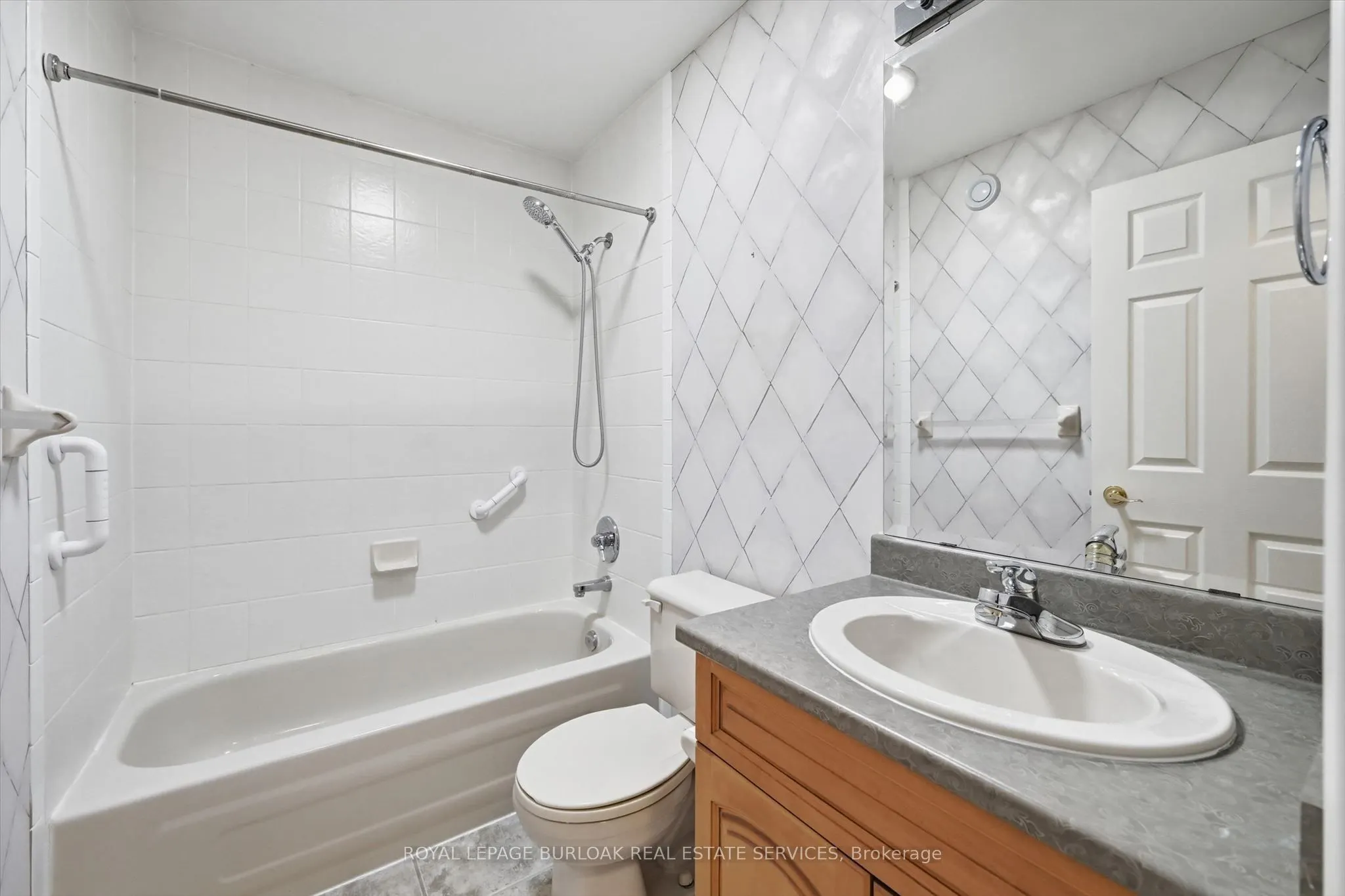 2256 Turnberry Road #2