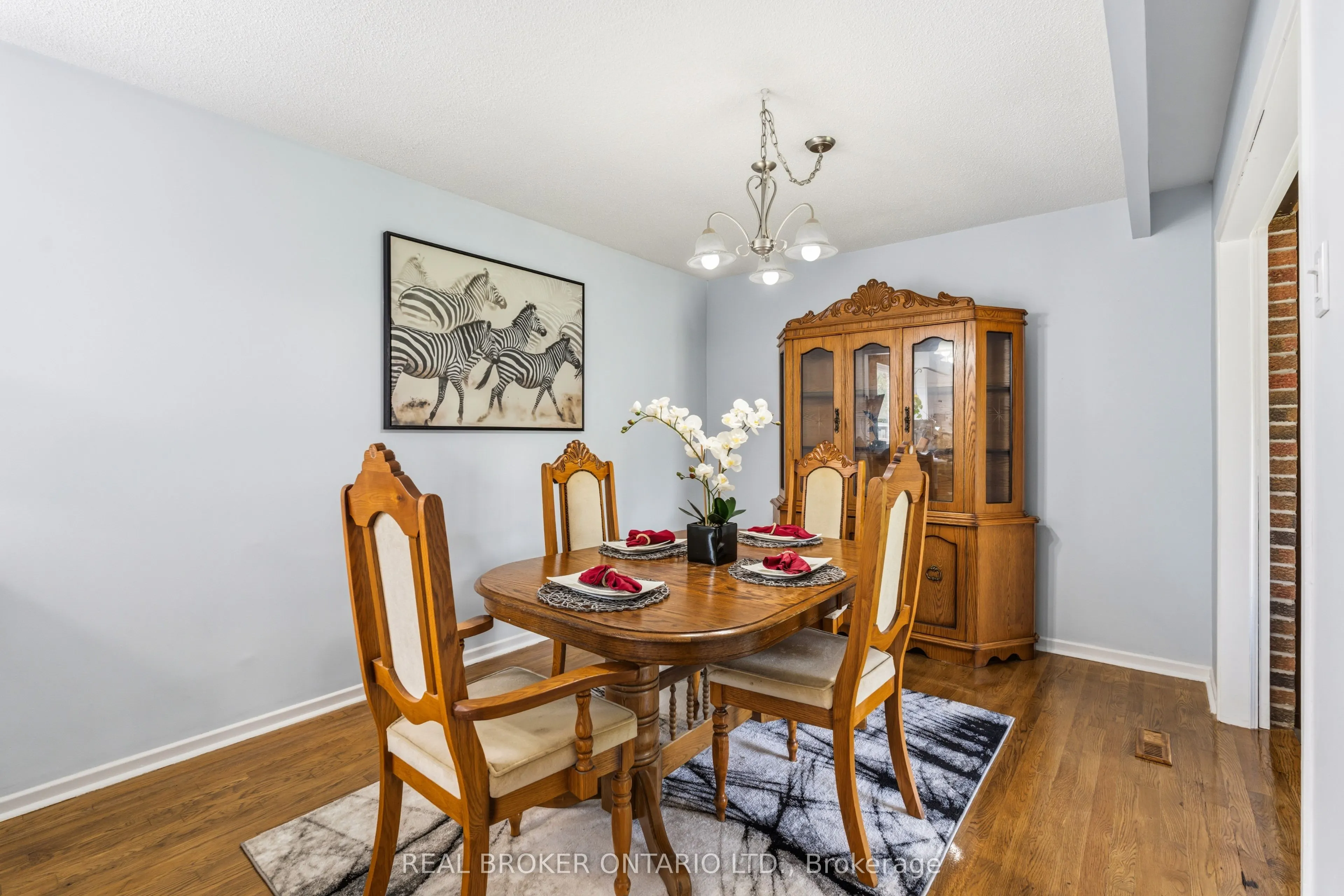 2873 Inlake Court