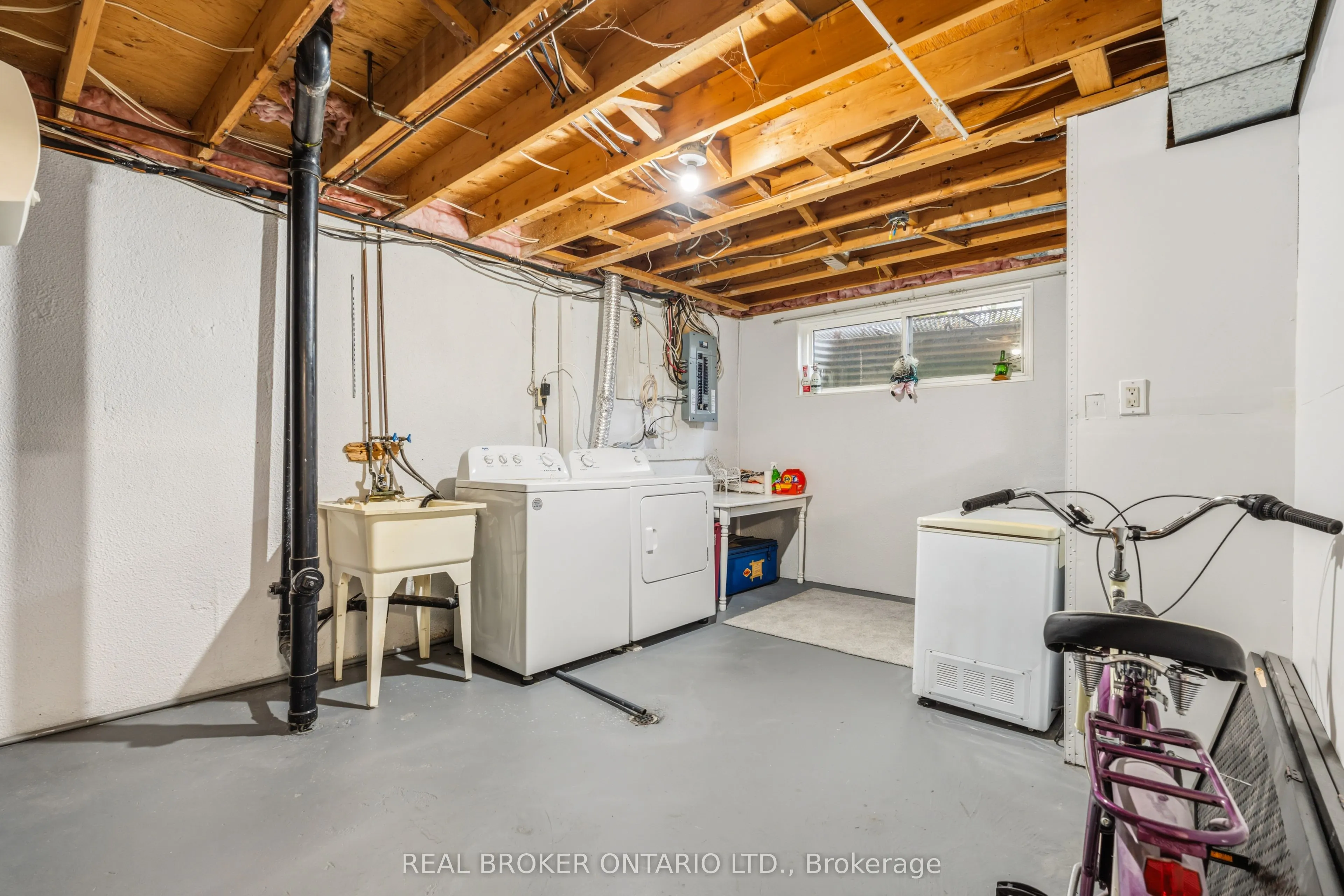 2873 Inlake Court