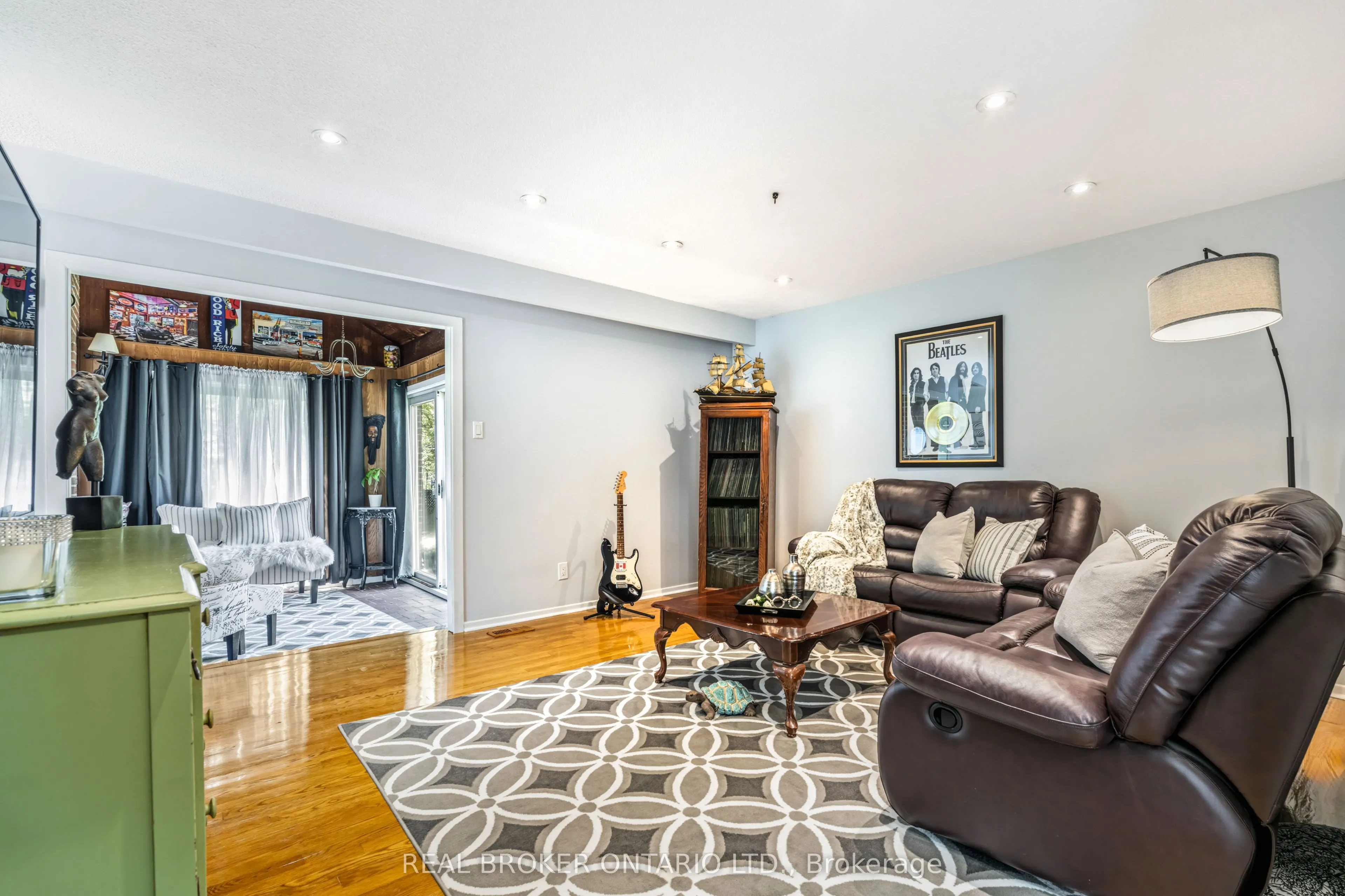 2873 Inlake Court