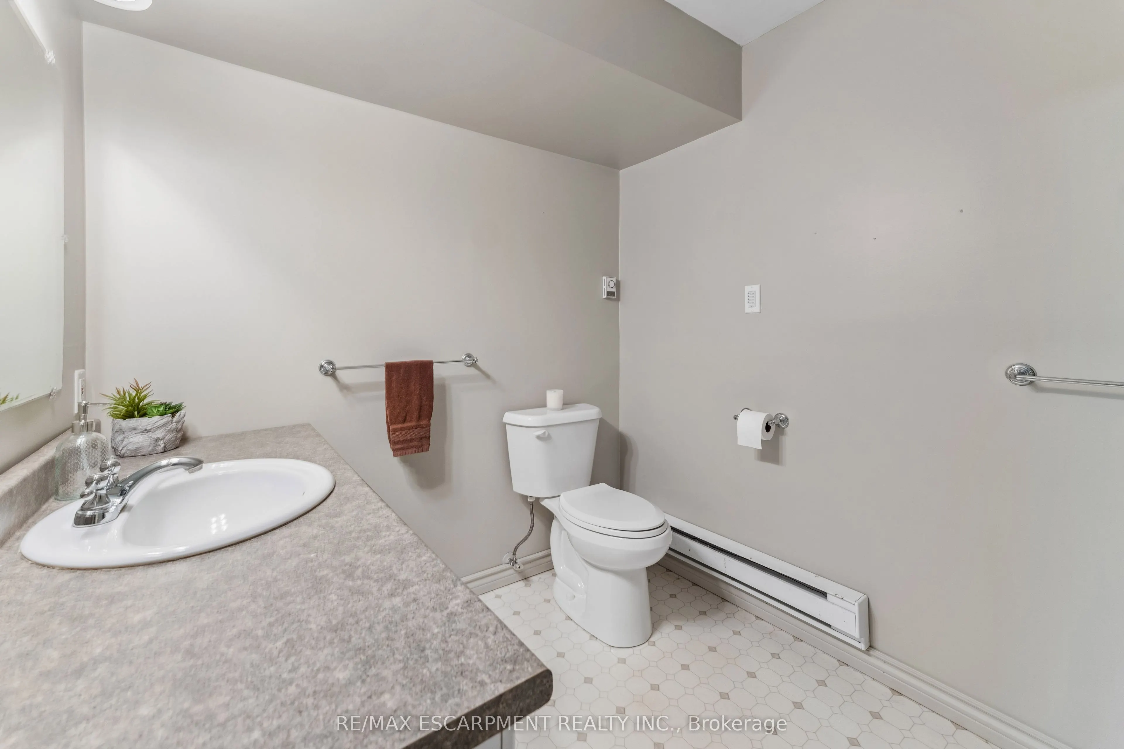 1250 Arkell Road
